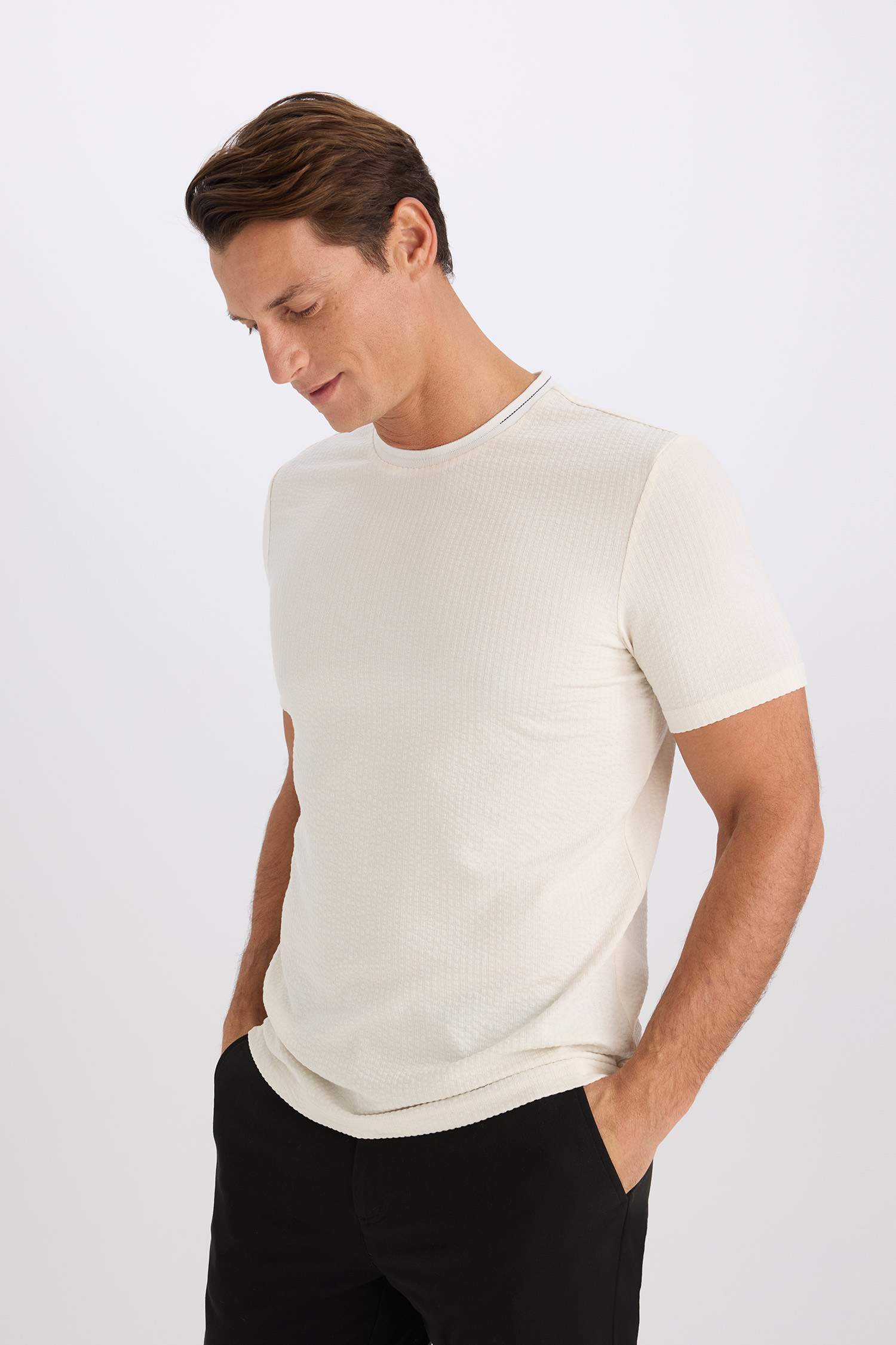 Slim Fit Crew Neck Crinkle Short Sleeve T-Shirt