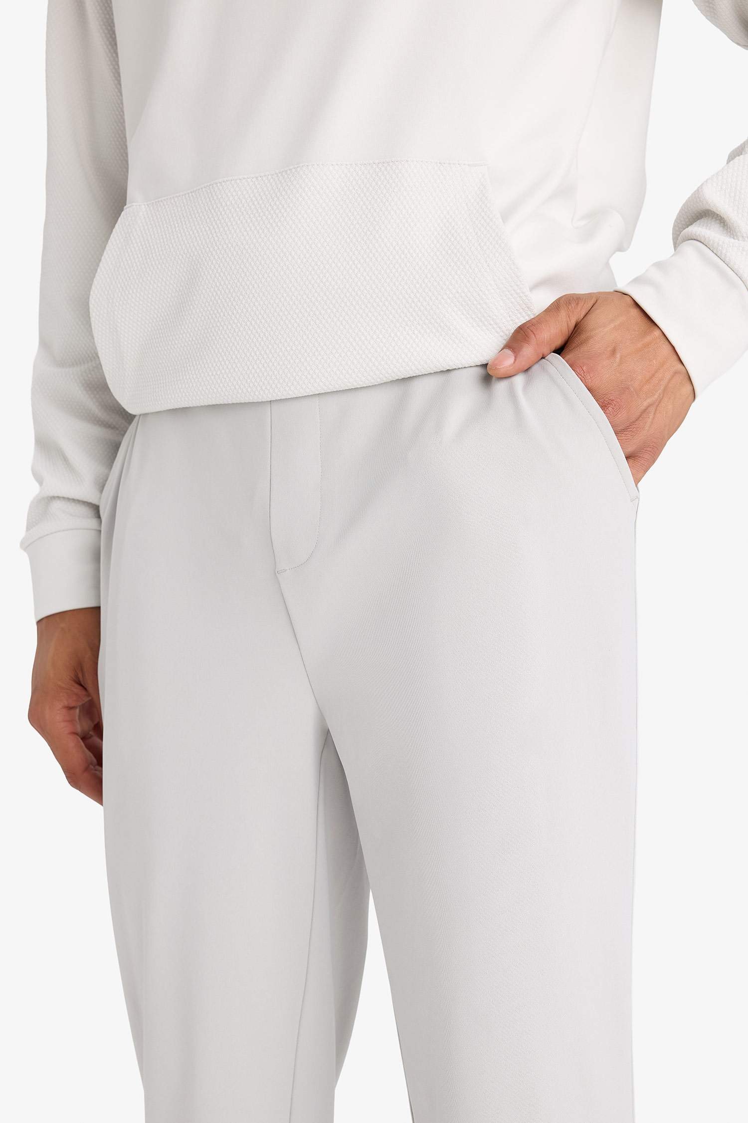 DeFactoFit Slim Fit Dar Kesim Standart Paça Multifonksiyonel Ultrastrech Sporcu Jogger