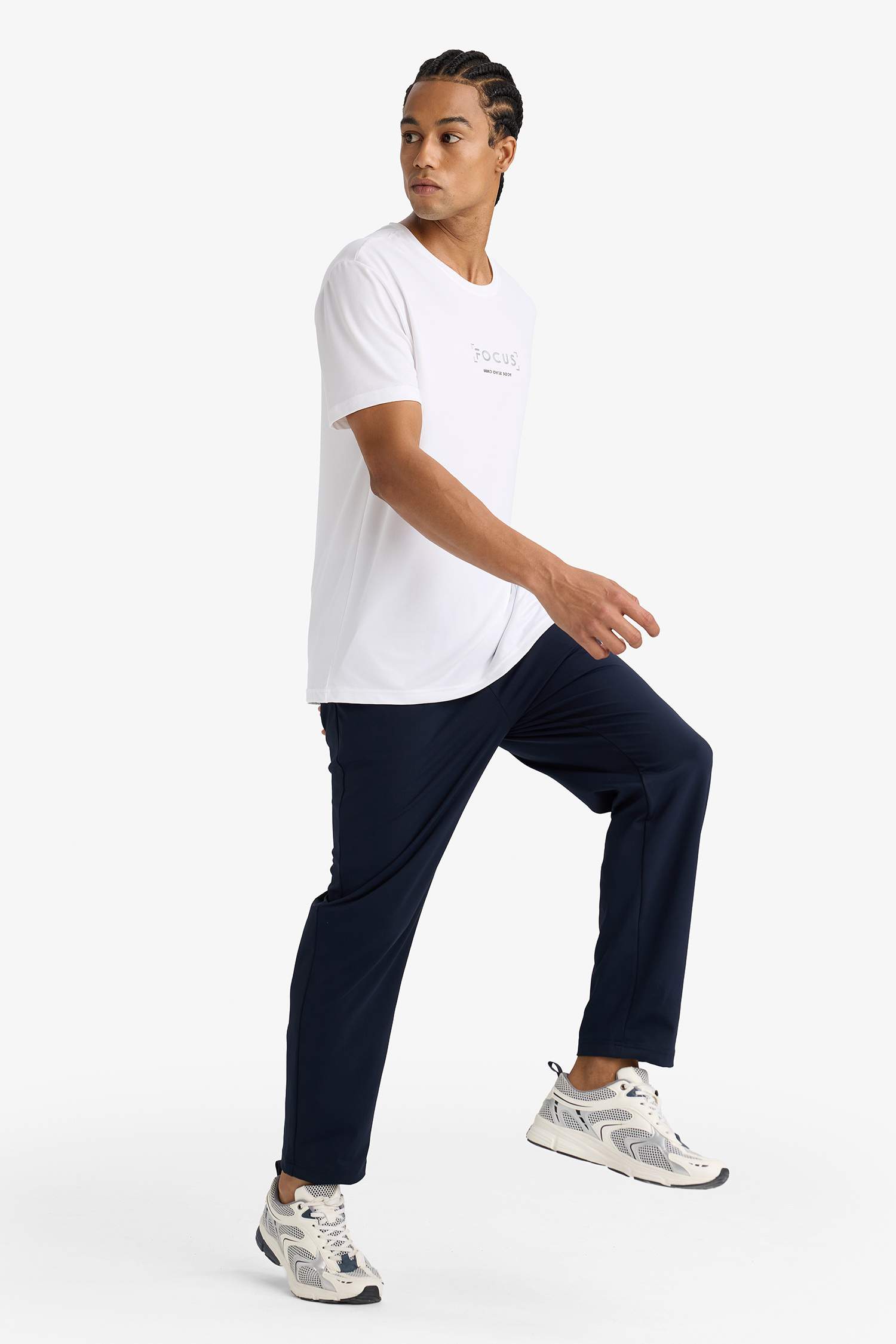 DeFactoFit Slim Fit Dar Kesim Standart Paça Multifonksiyonel Ultrastrech Sporcu Jogger