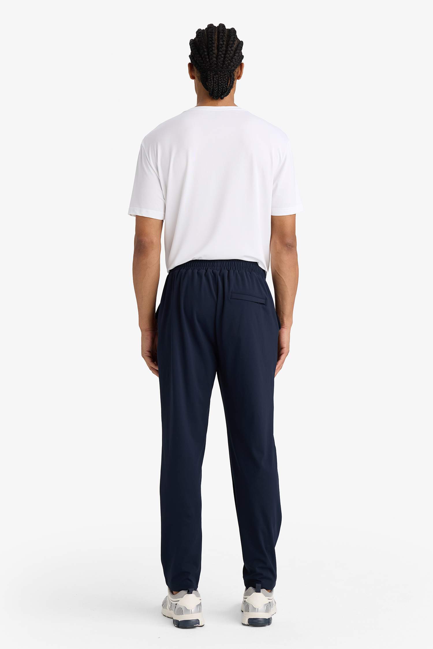 DeFactoFit Slim Fit Dar Kesim Standart Paça Multifonksiyonel Ultrastrech Sporcu Jogger