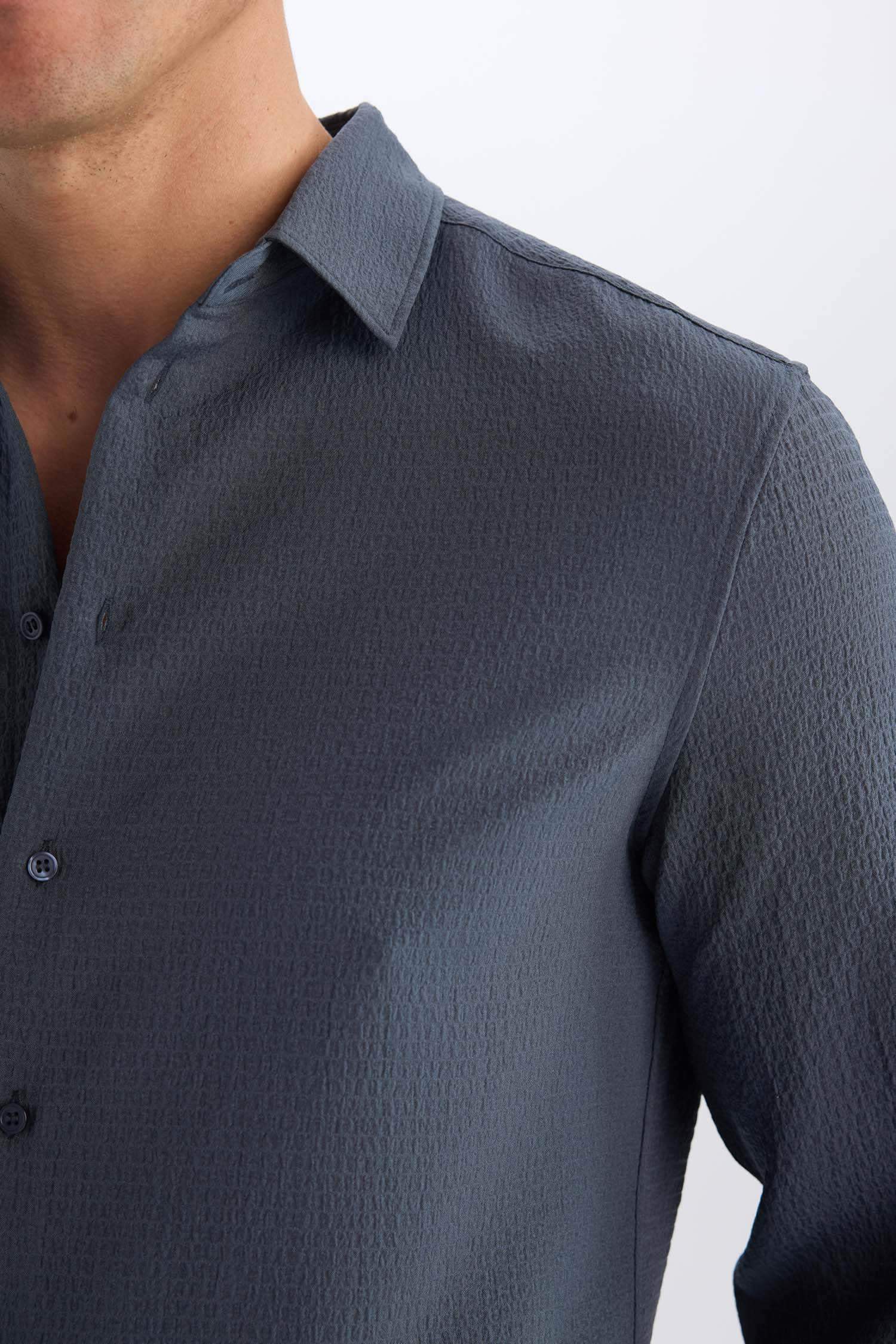 Modern Fit Polo Yaka Dokulu Esnek Kumaş Uzun Kollu Gömlek