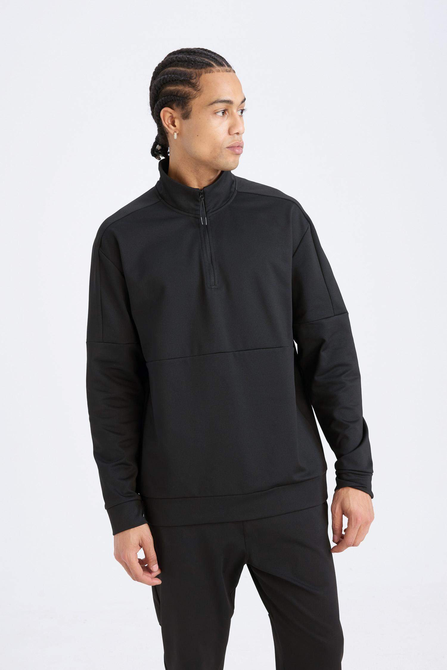 سويت شيرت مطبوع قصة عادية برقبة عالية و جيب من DeFactoFit