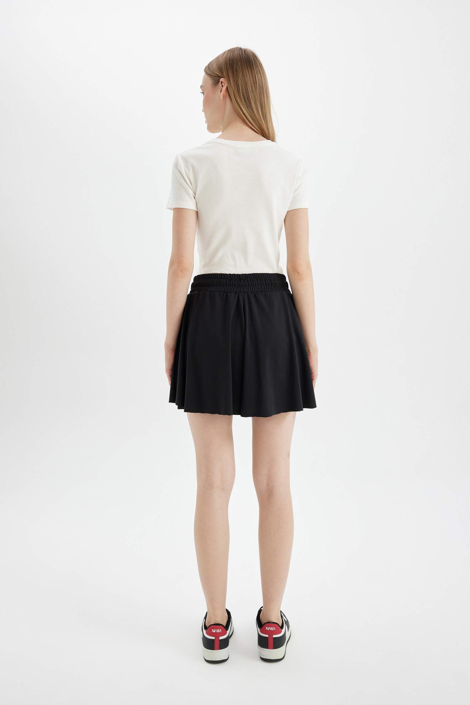 Fitted İçi Kısa Taytlı Şort