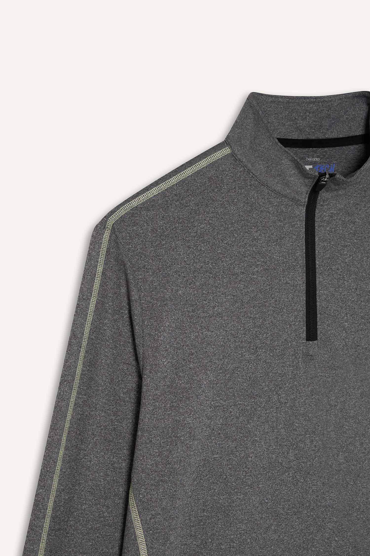 DeFactoFit Esnek Kumaş Standart Fit Fermuarlı Dik Yaka Sporcu Uzun Kollu Tişört