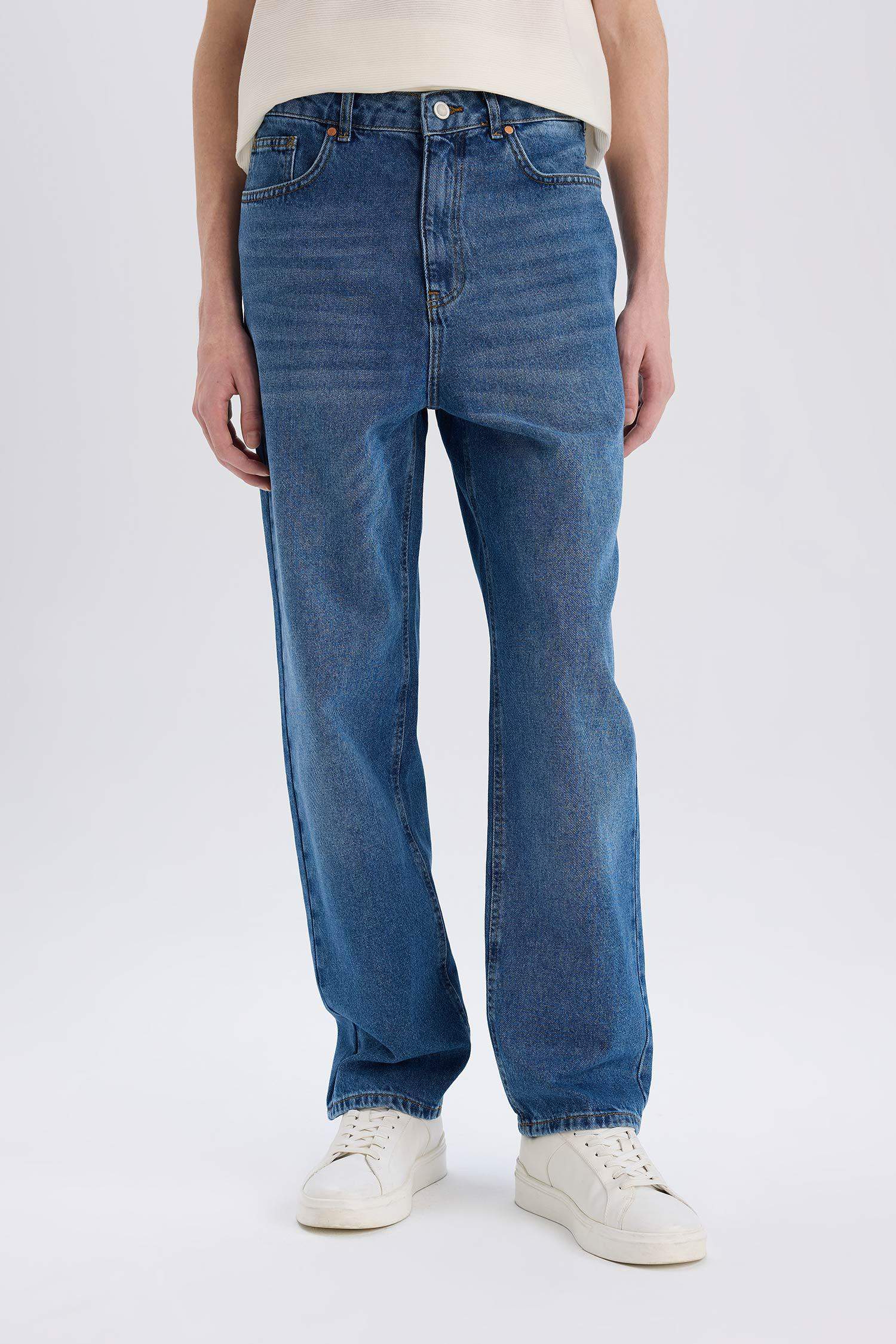 بنطلون قطن باجي فيت برجل عادي وتأثير باهت