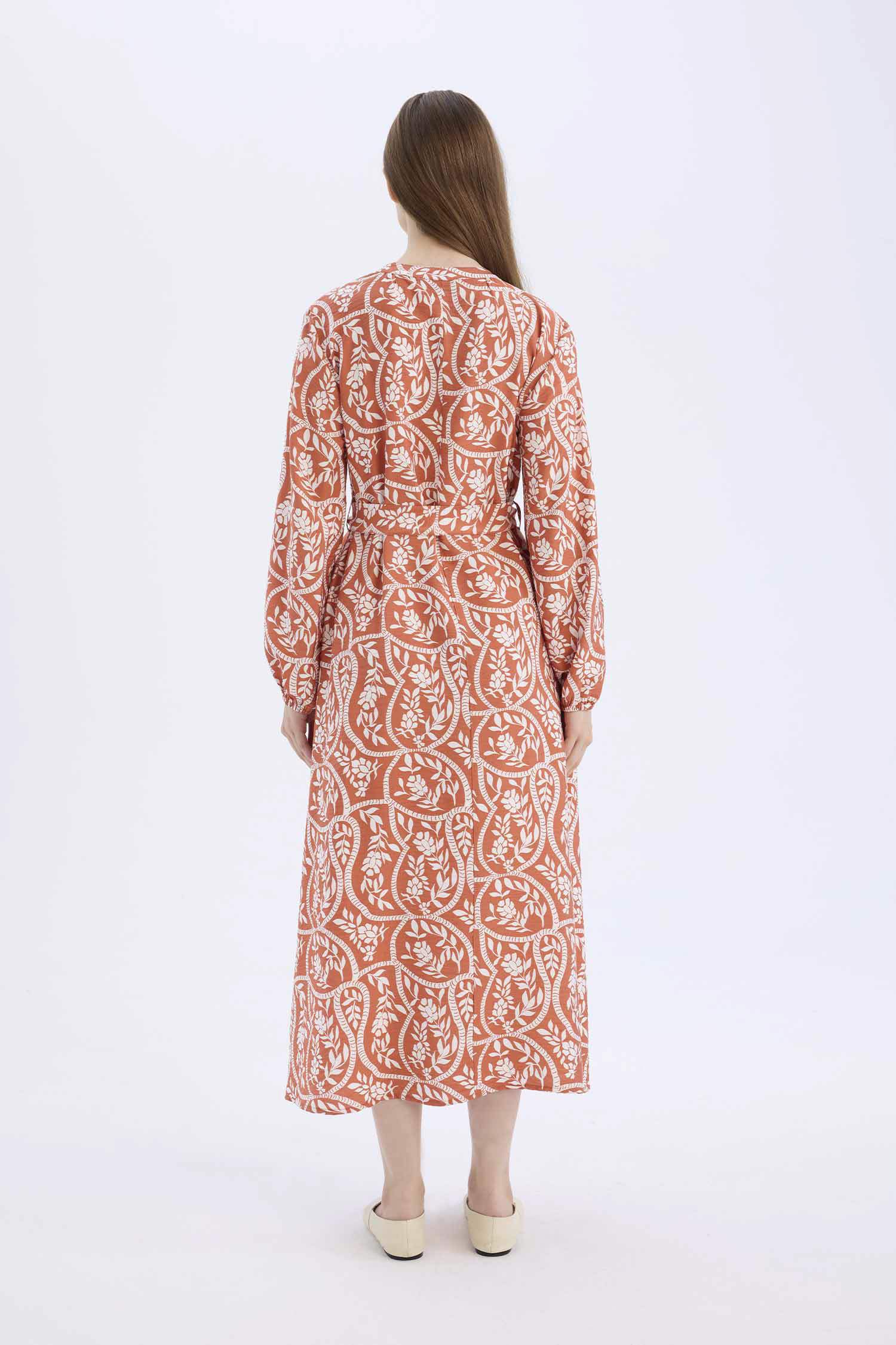 فستان كم طويل مطبوعة فيسكوز قصة مريحة كم راجلان بياقة بشريط