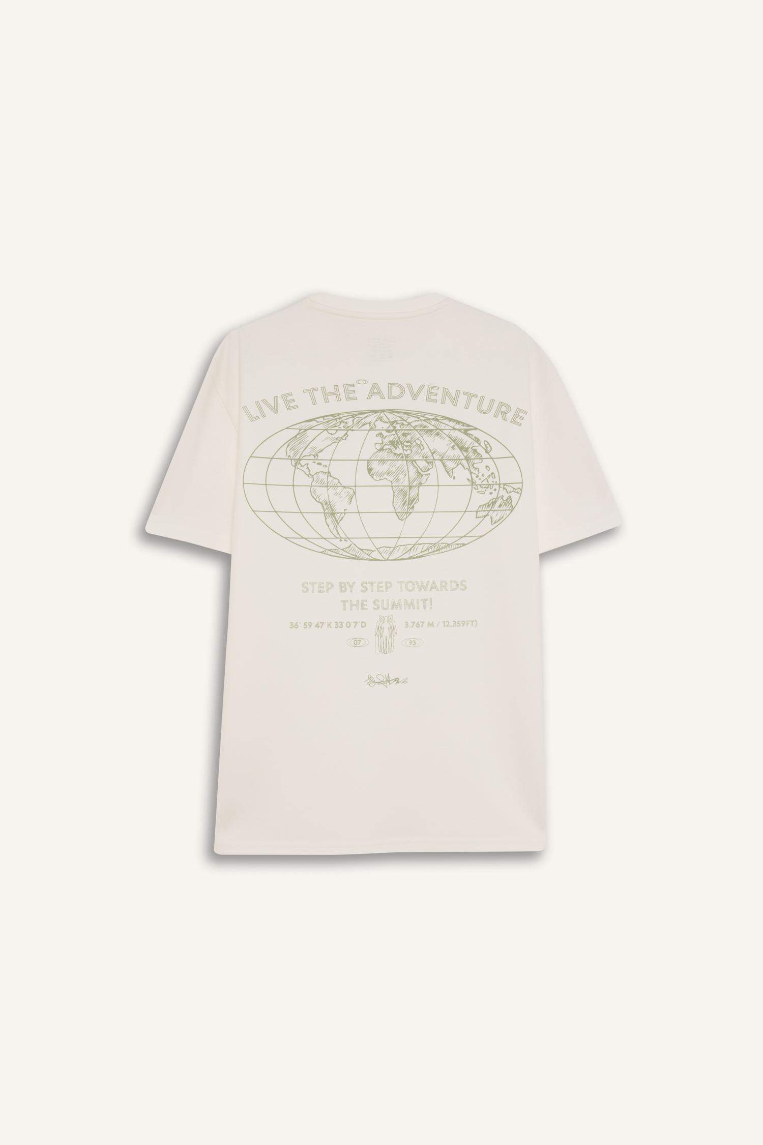 تيشيرت تقيل قصة عادية بياخة مستديرة