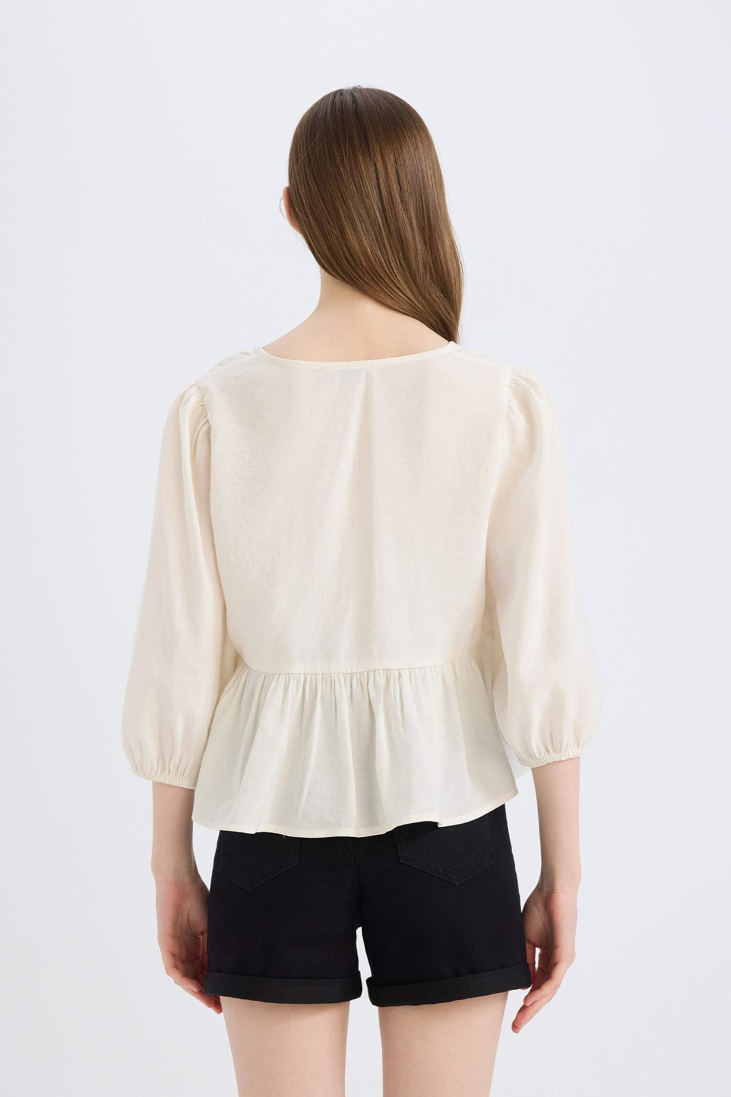 Блузка с длинными рукавами из модала с V-образным вырезом