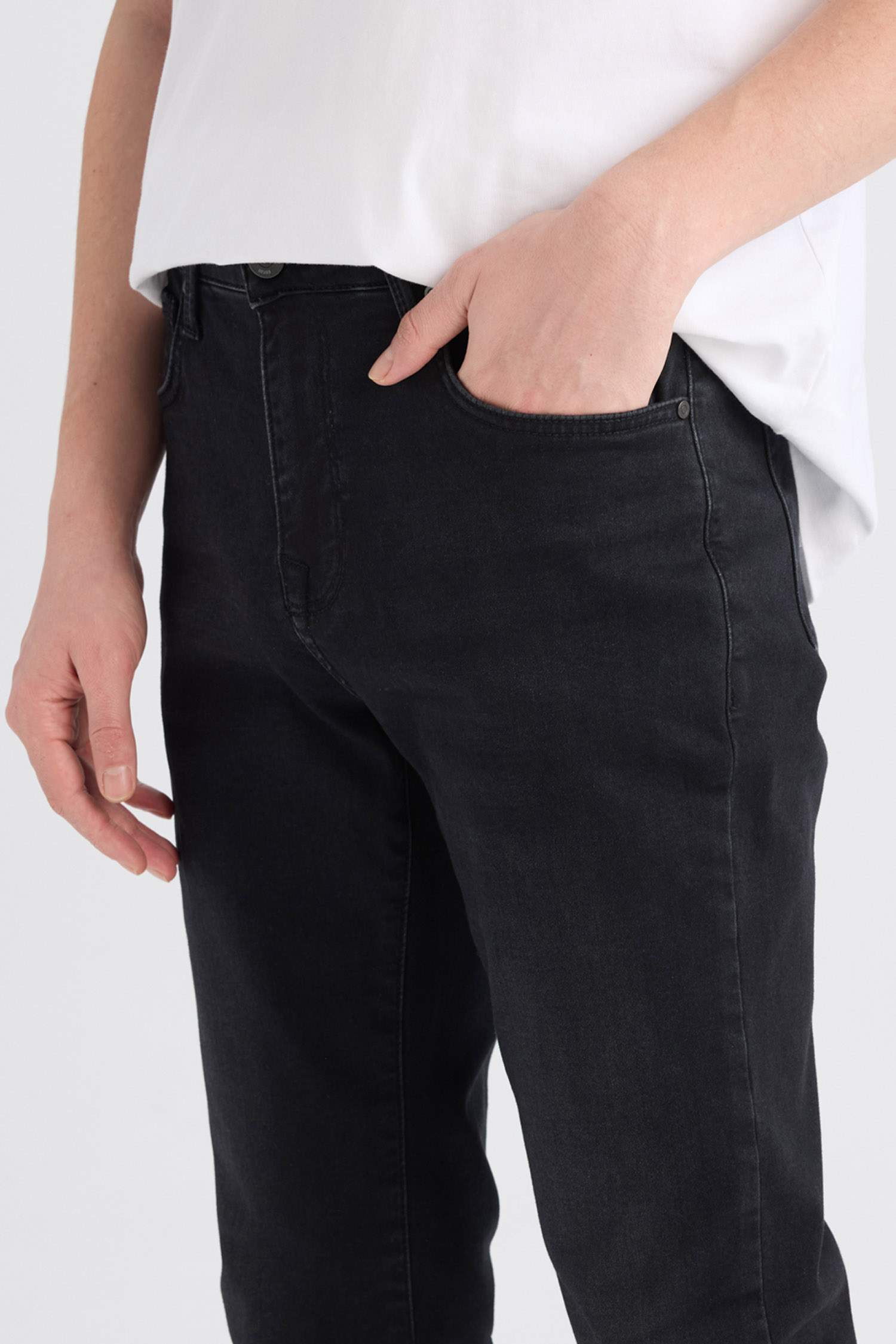 Джинсы Sergio Regular Fit со средней талией