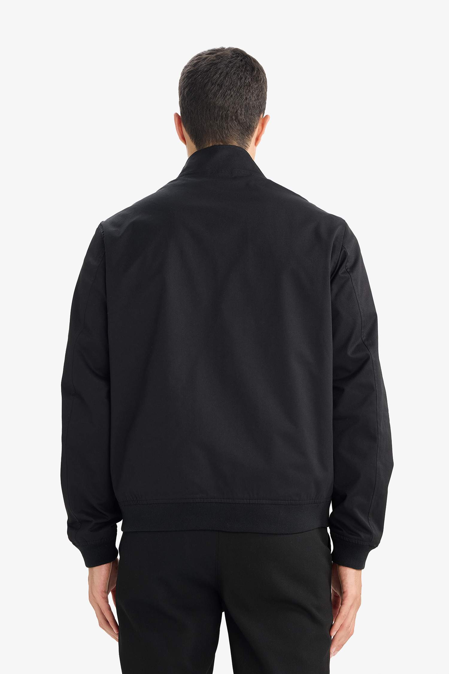 جاكيت سليم فيت بياخة عالية مبطن