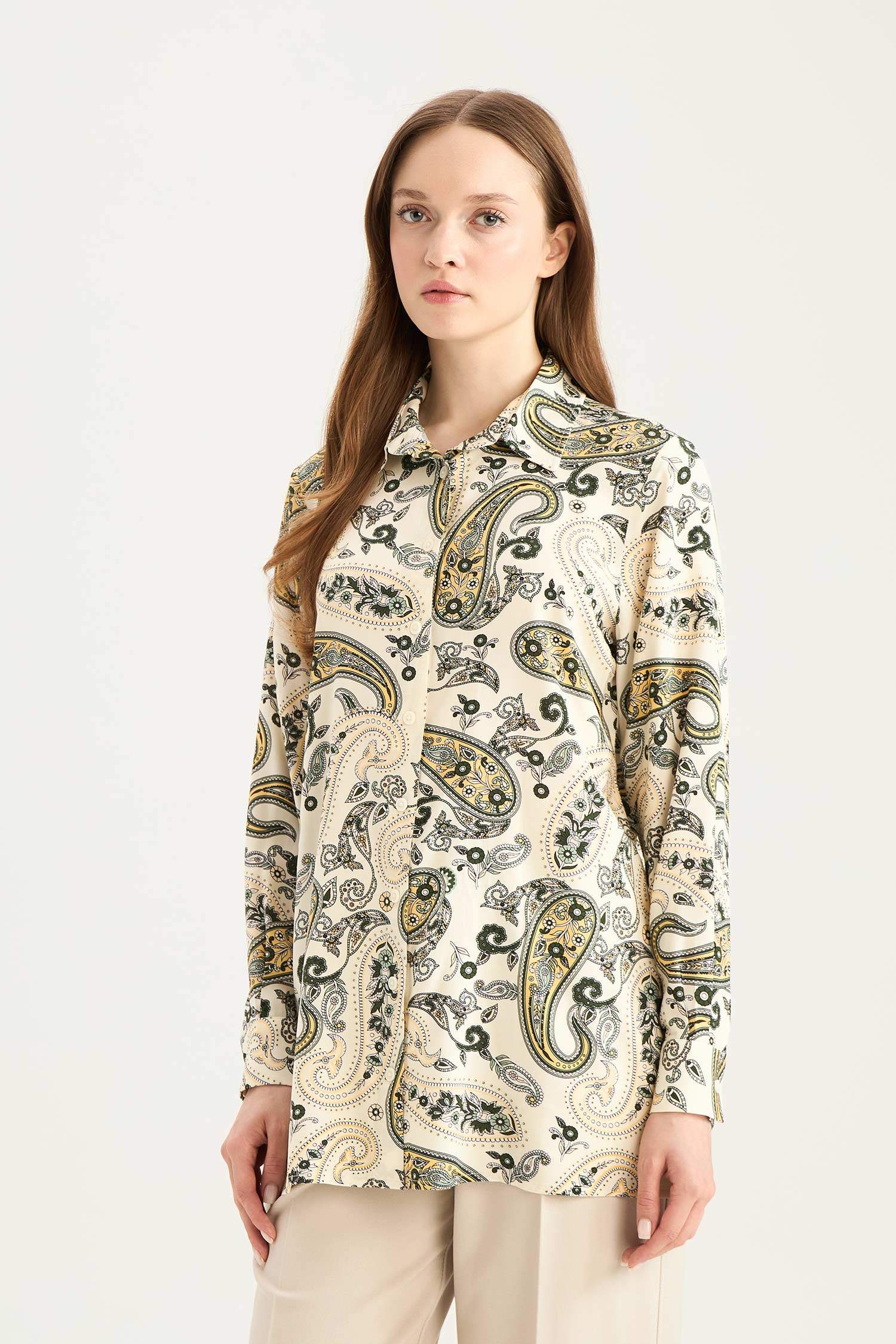 Relax Fit Gömlek Yaka Desenli Viskon Uzun Kollu Tunik 