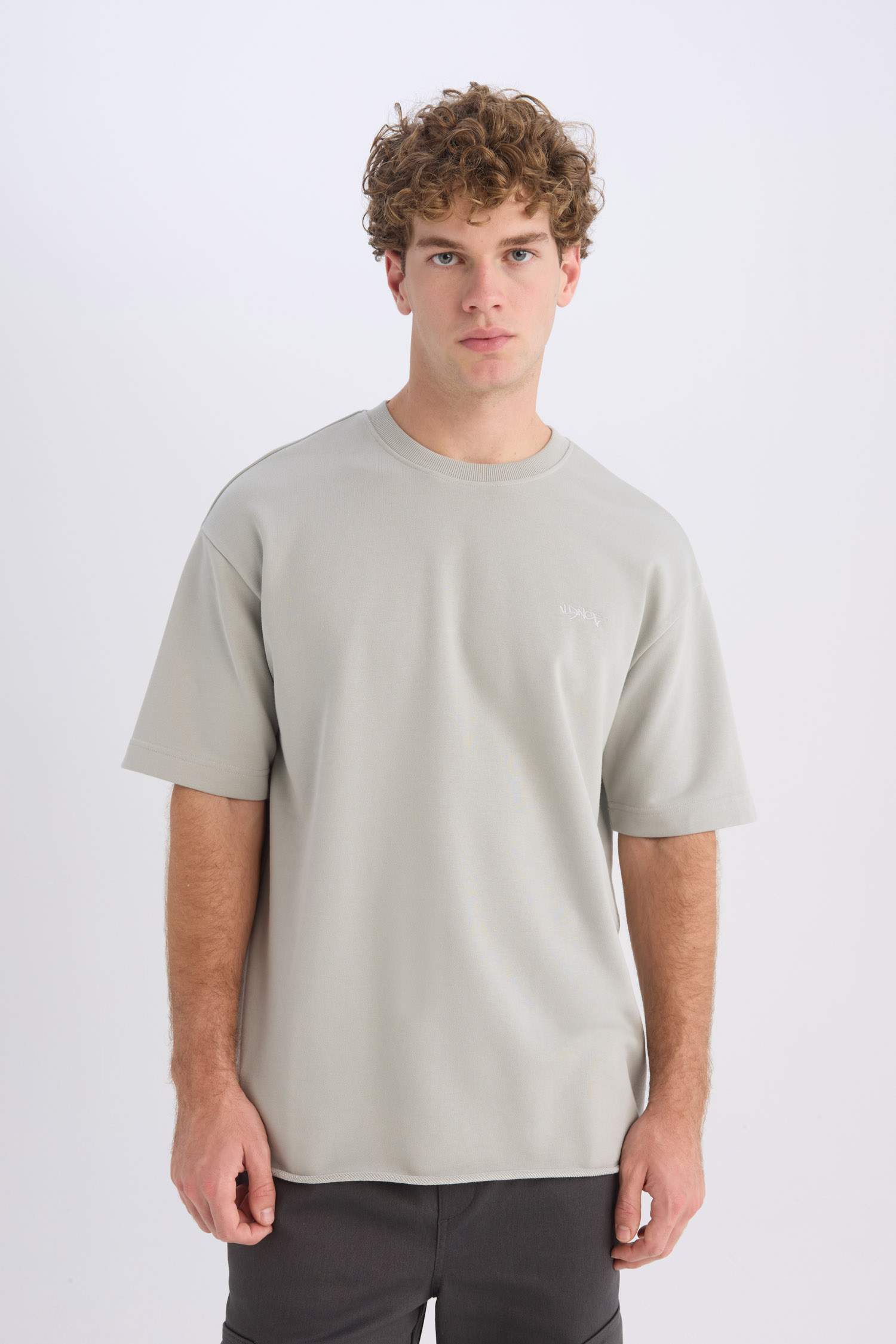 Boxy Fit Crew Neck Short Sleeve T-Shirt