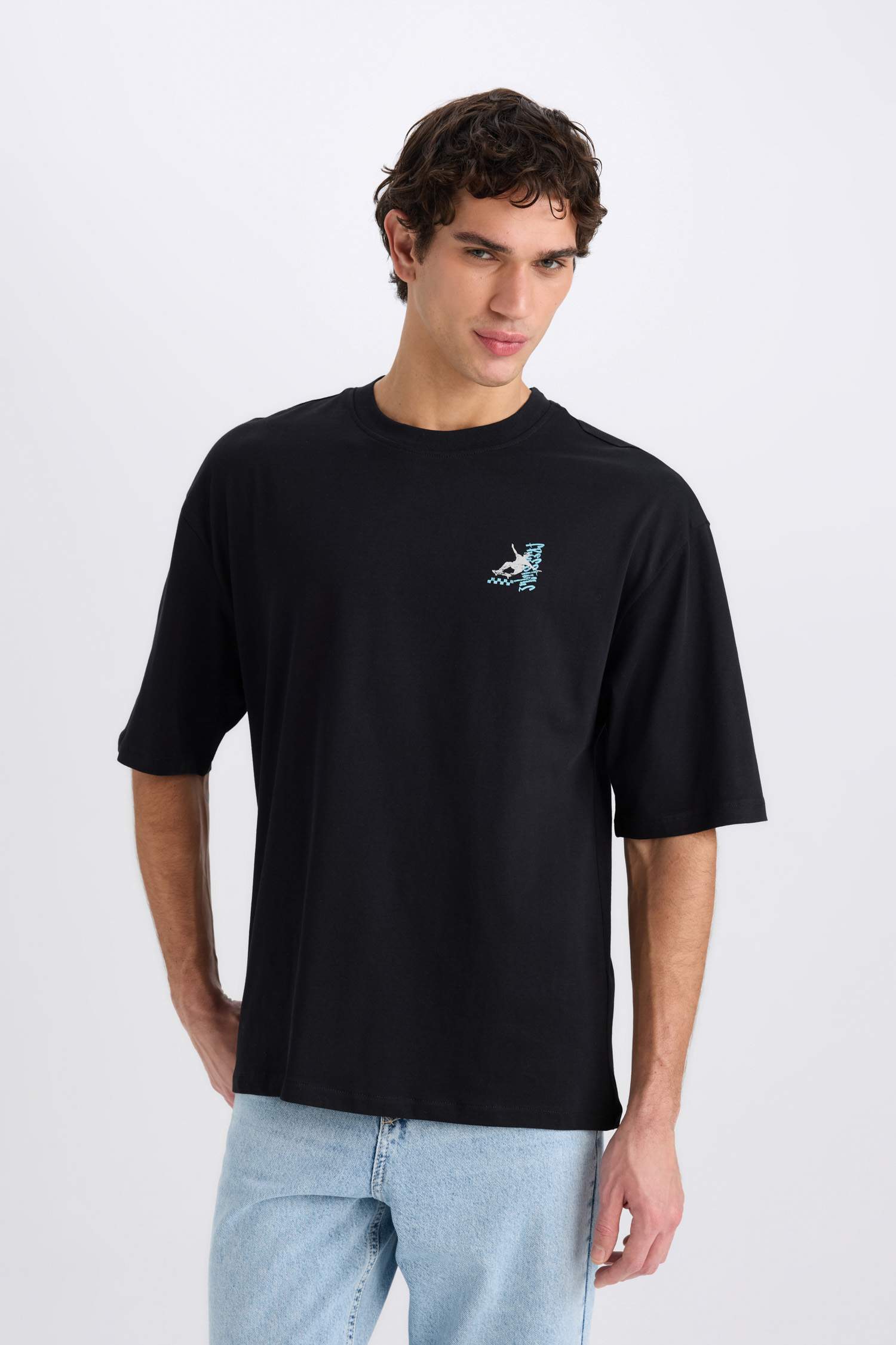 Loose fit футболка с круглым вырезом, с принтом на спине и короткими рукавами