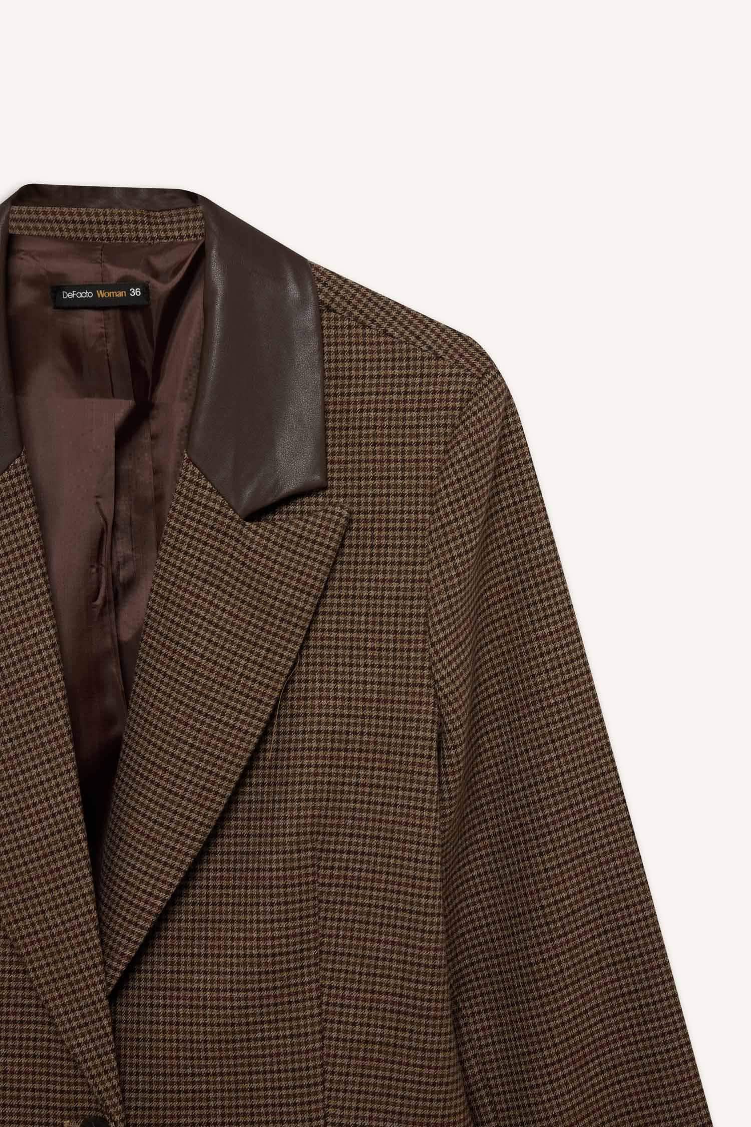 Блейзер оверсайз из искусственной кожи