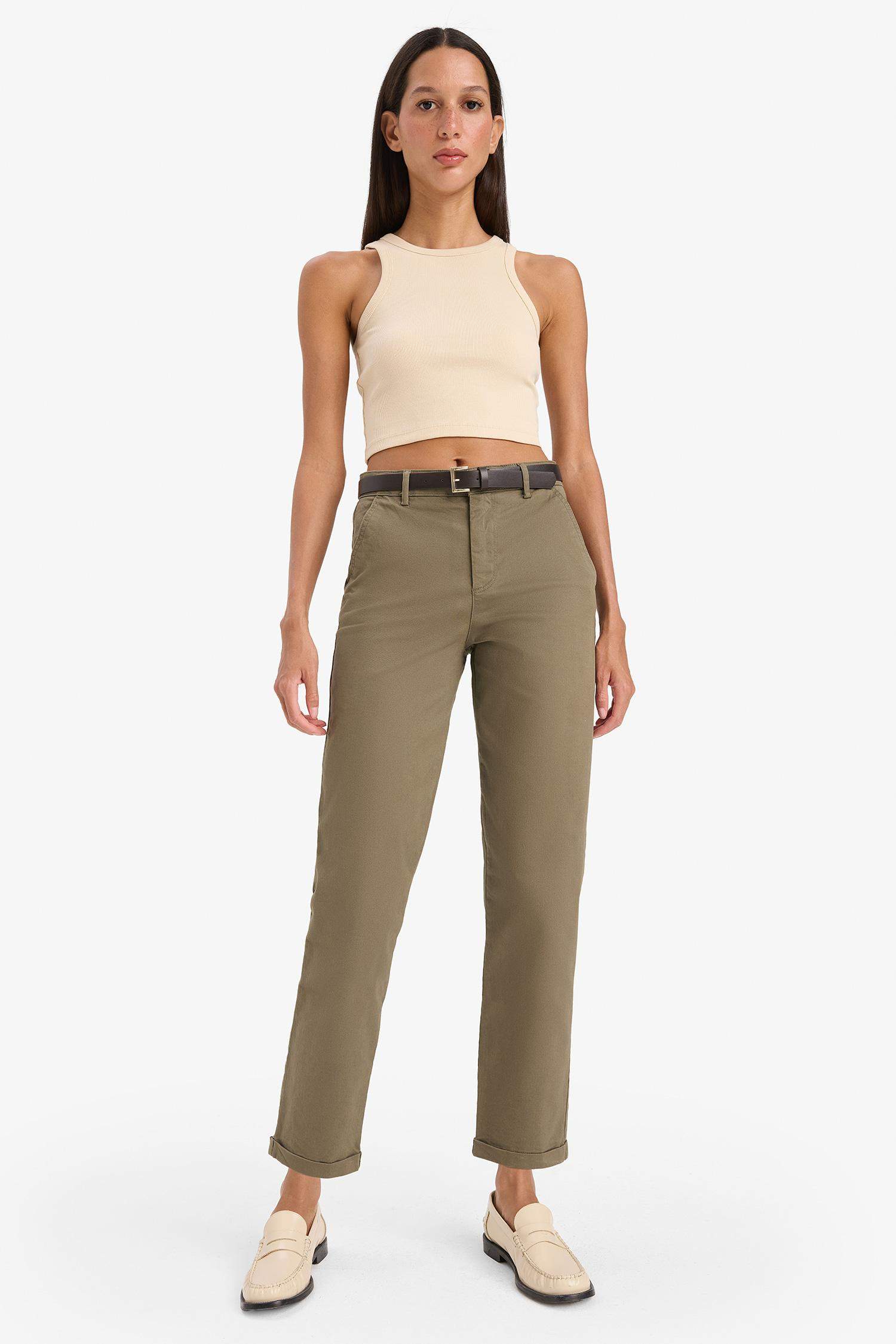 Pantalon Taille haute en Gabardine Coupe carotte avec poches