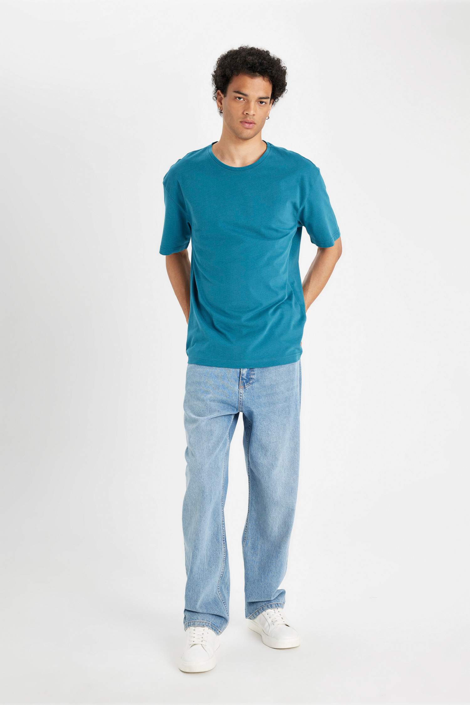 Boxy Fit Crew Neck Basic T-Shirt