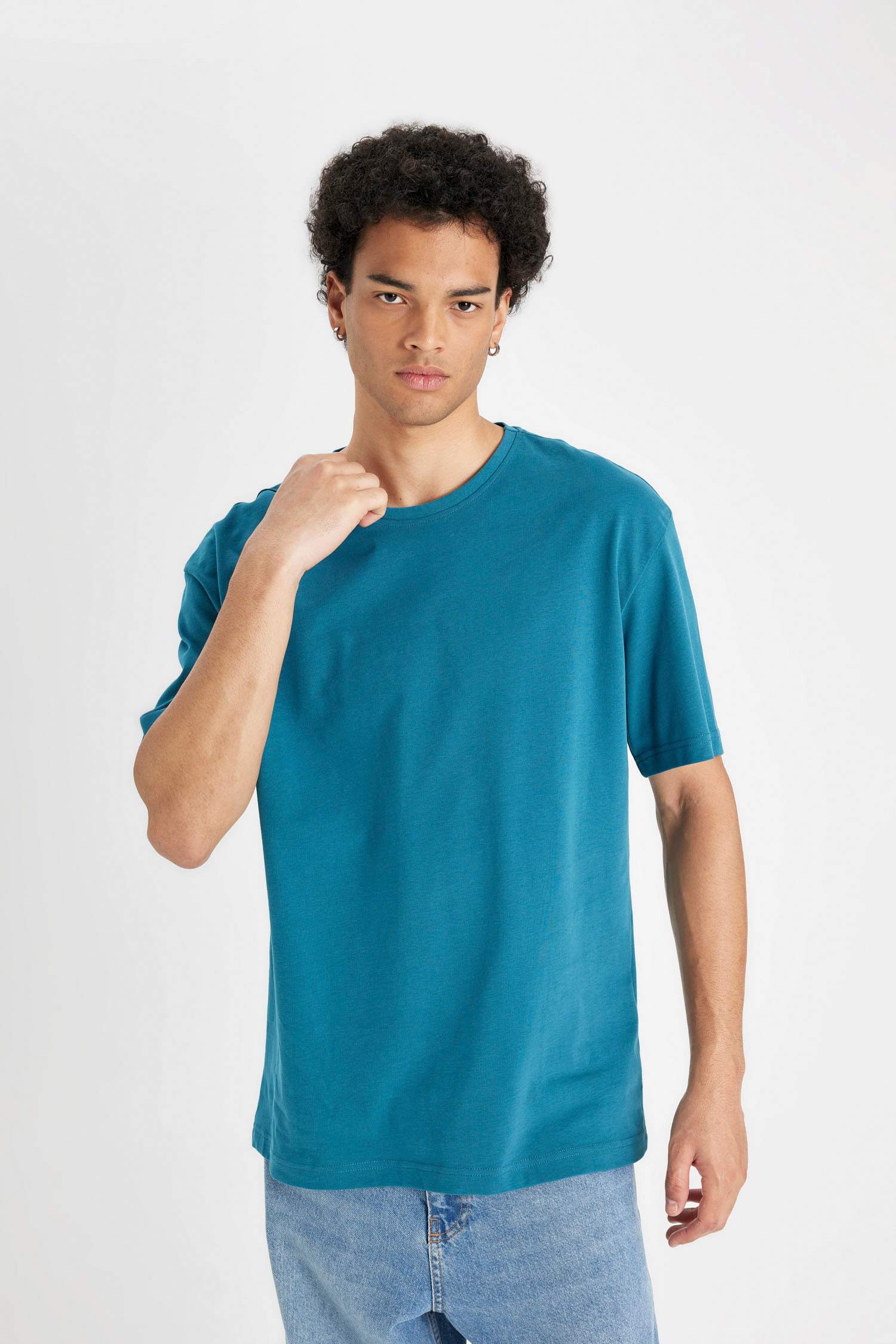 Boxy Fit Crew Neck Basic T-Shirt