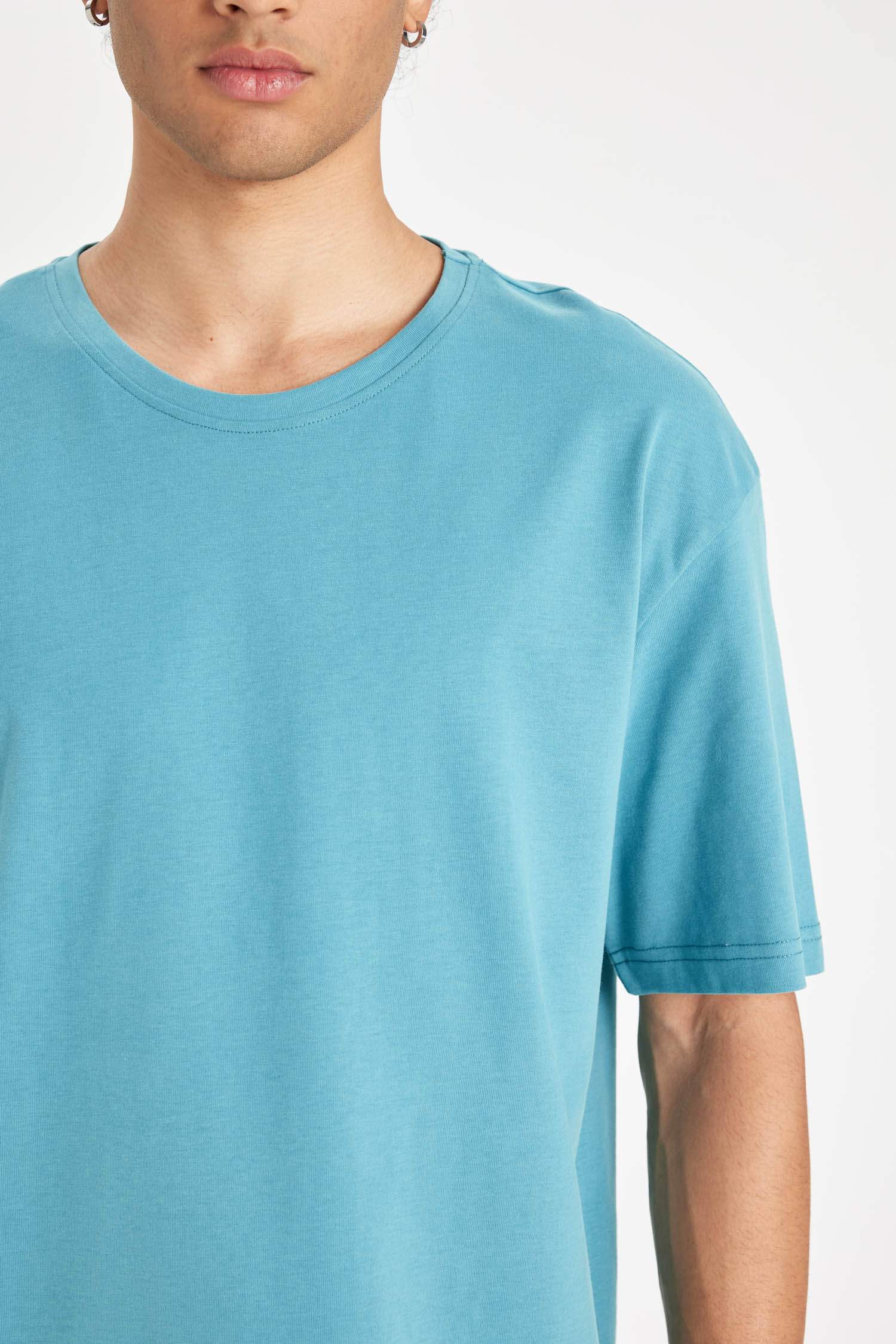 Boxy Fit Crew Neck Basic T-Shirt
