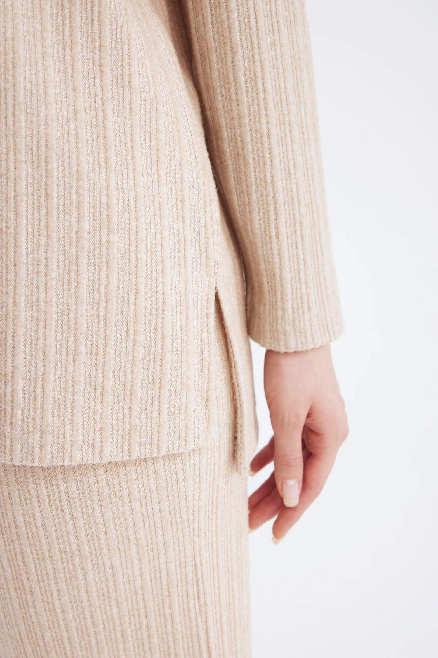 بنطرون سادة بيزك مضلع قصة عادية ببطانة ناعمة