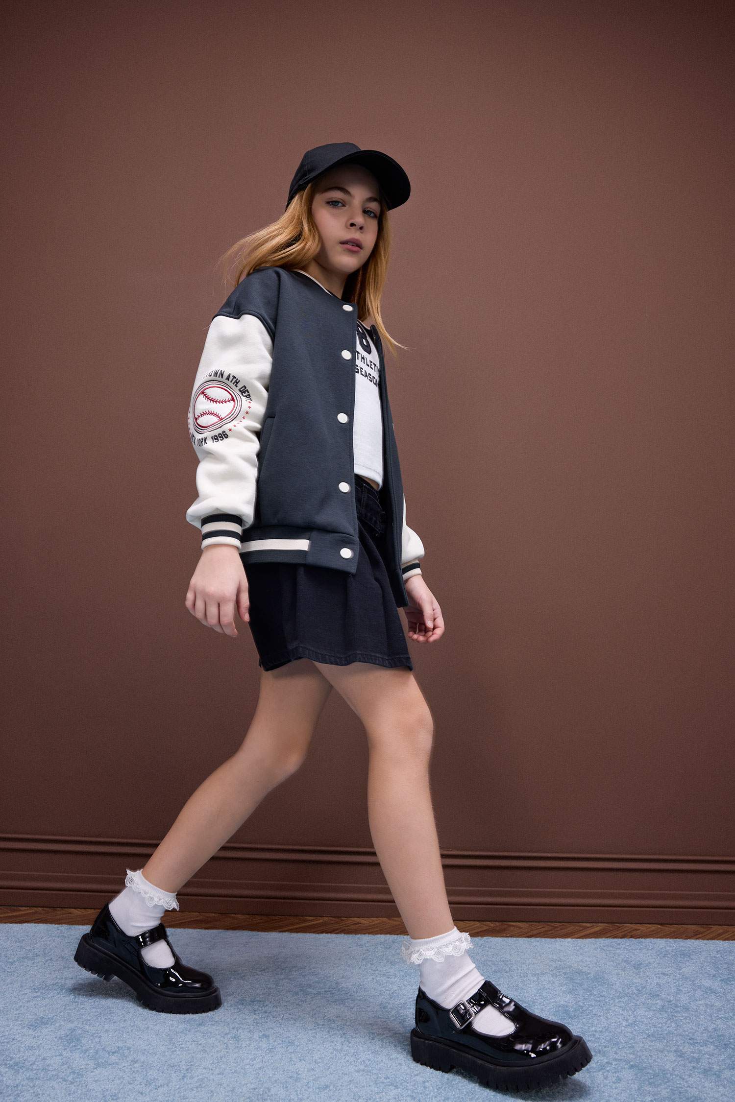 Kız Çocuk Baskılı Kolej Yaka İçi Yumuşak Tüylü Bomber Ceket