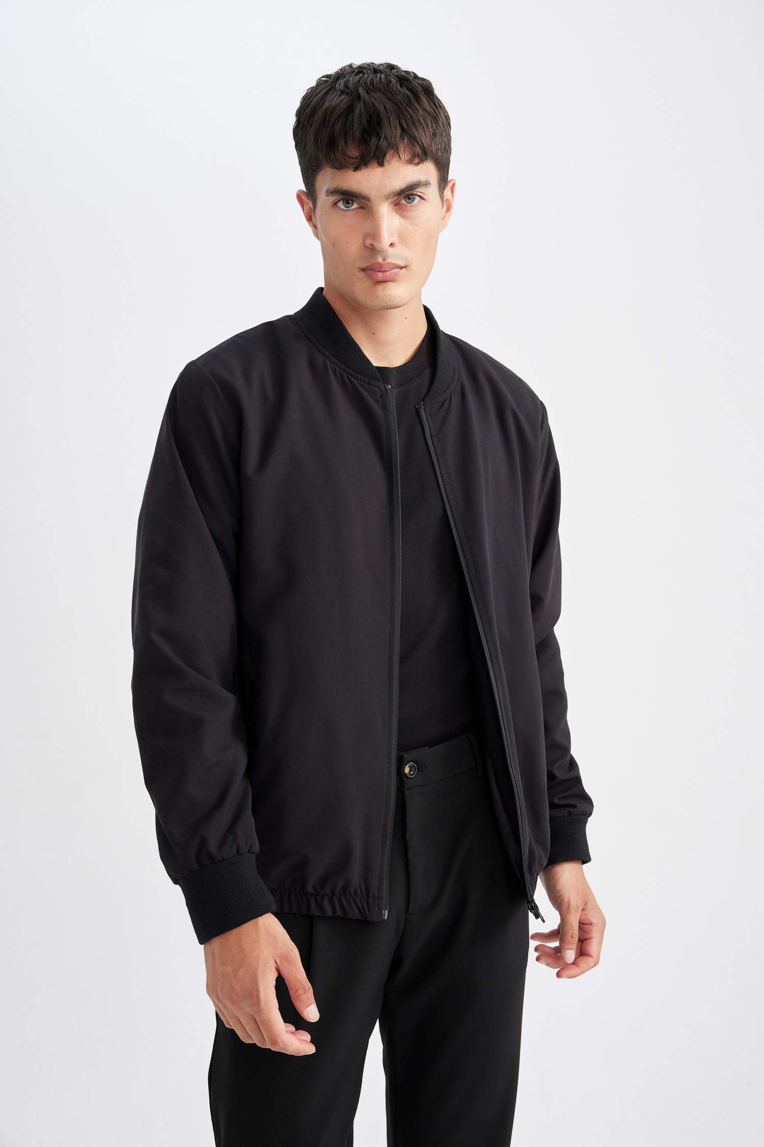 Su İtici Regular Fit Kolej Yaka Fermuarlı Cepli Mevsimlik Baharlık Bomber Mont