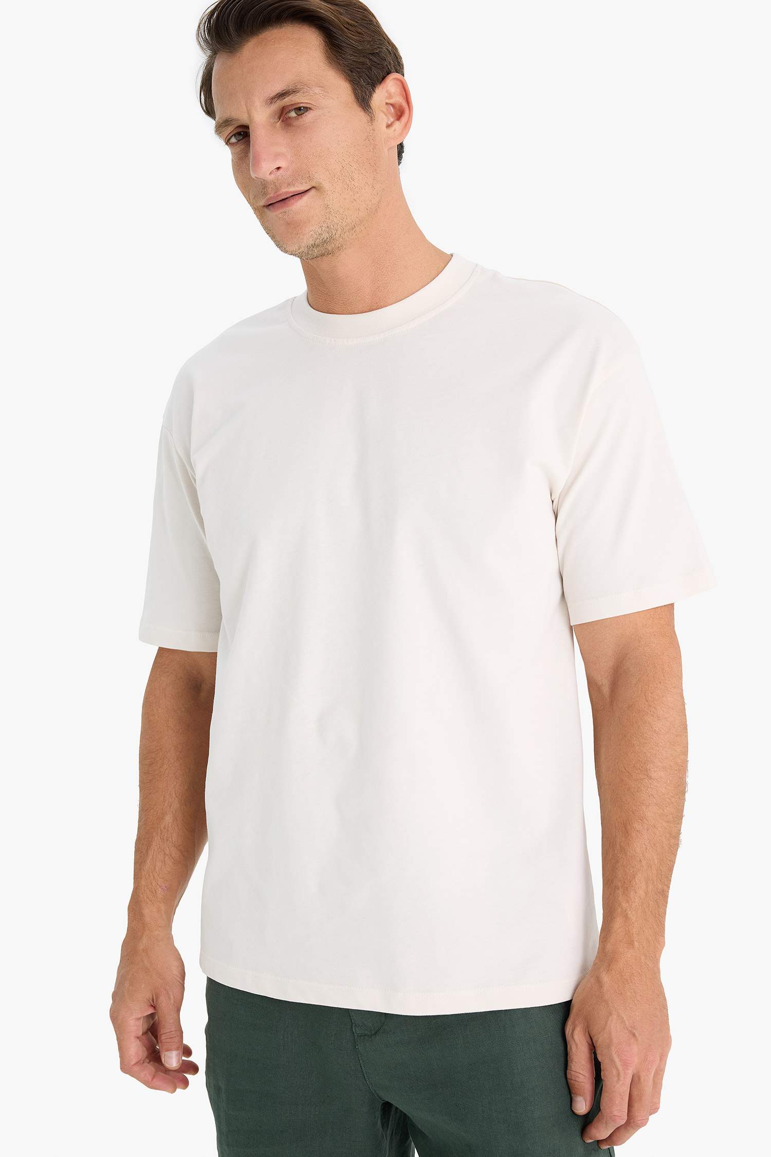 تيشيرت سادة اوفر سايز نص ردن بياخة مستديرة