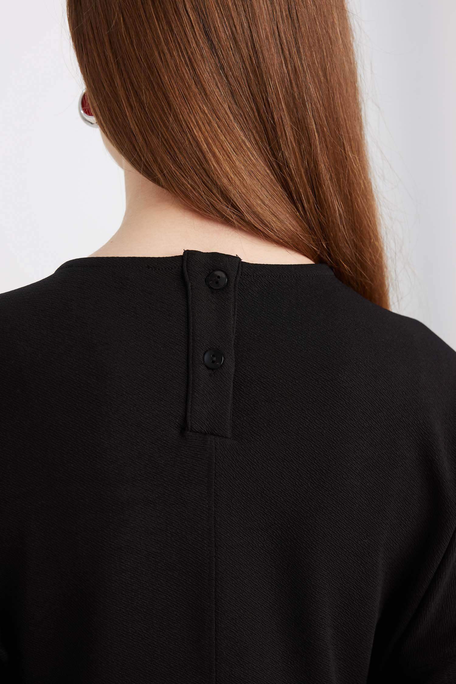 Relax Fit Bisiklet Yaka Krep Uzun Kollu Maxi Siyah Elbise