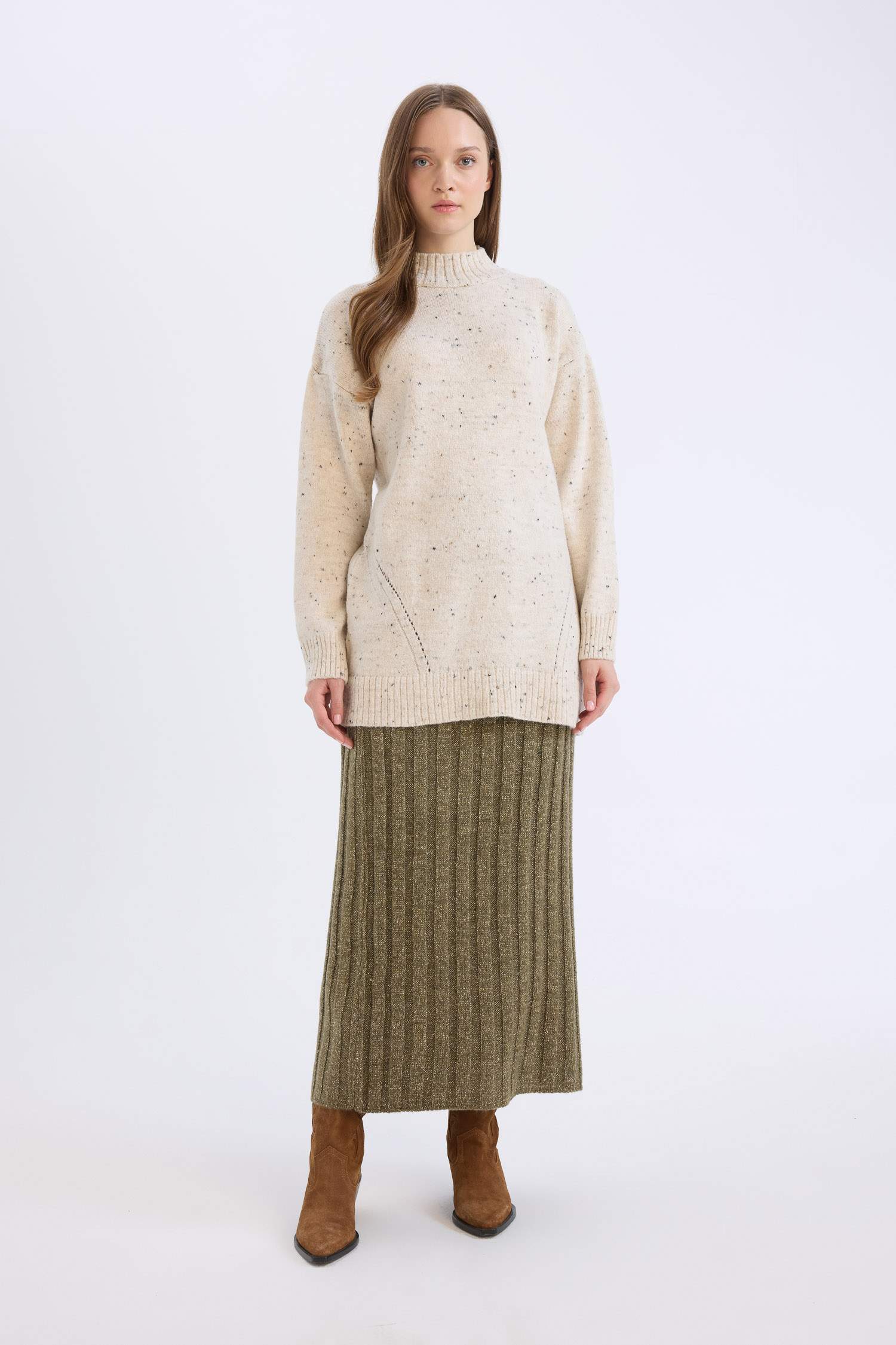 Relax Fit Yarım Balıkçı Yaka Nopeli Kumaş Triko Kazak Tunik