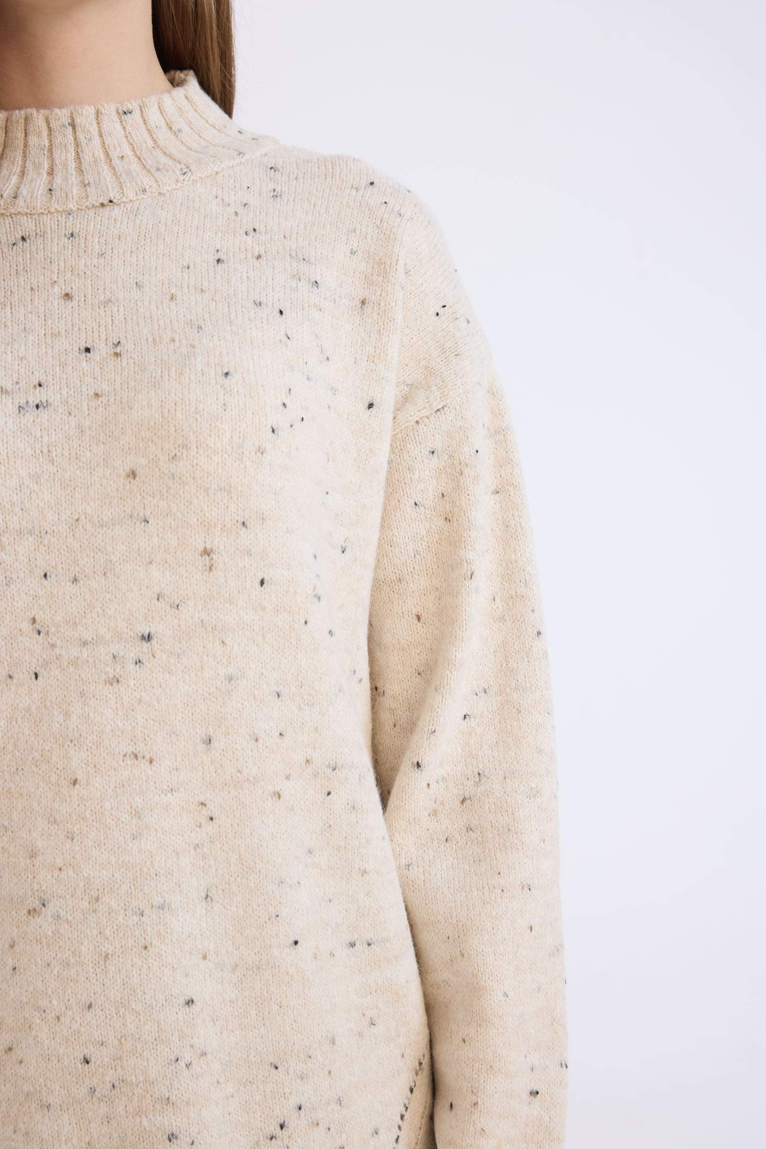 Relax Fit Yarım Balıkçı Yaka Nopeli Kumaş Triko Kazak Tunik