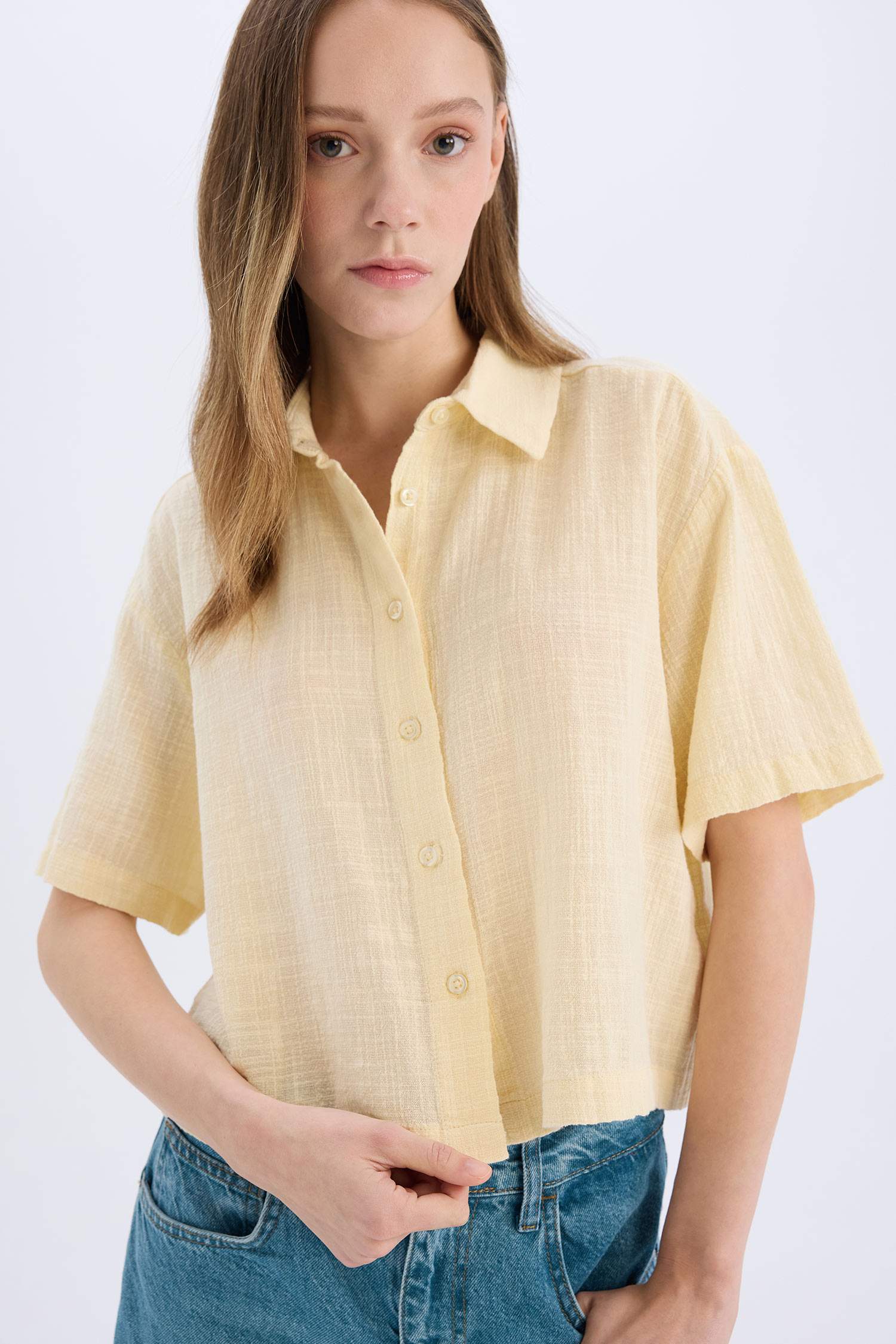 قميص نص كم اوفر سايز من كتان