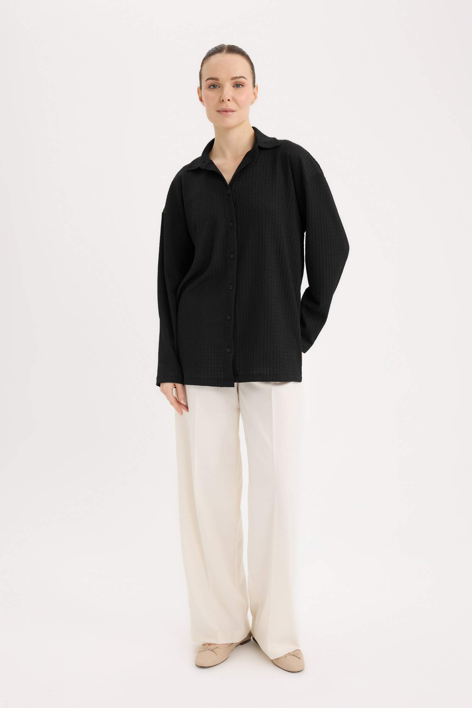 تيشيرت كم طويل القماش المنسوج قصة مريحة برقبة بولو