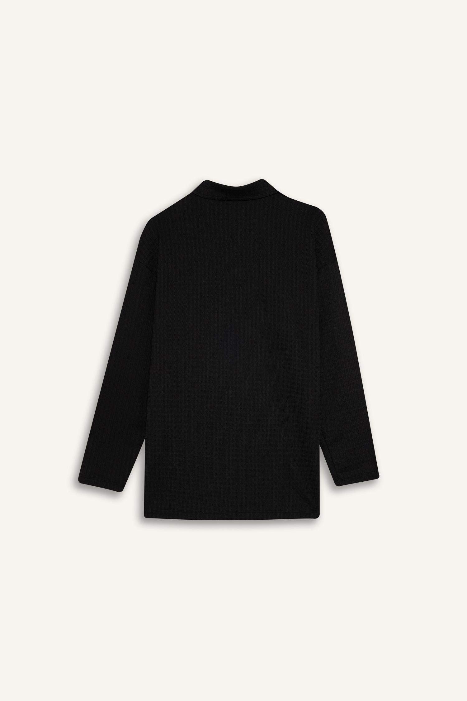 تيشيرت كم طويل القماش المنسوج قصة مريحة برقبة بولو