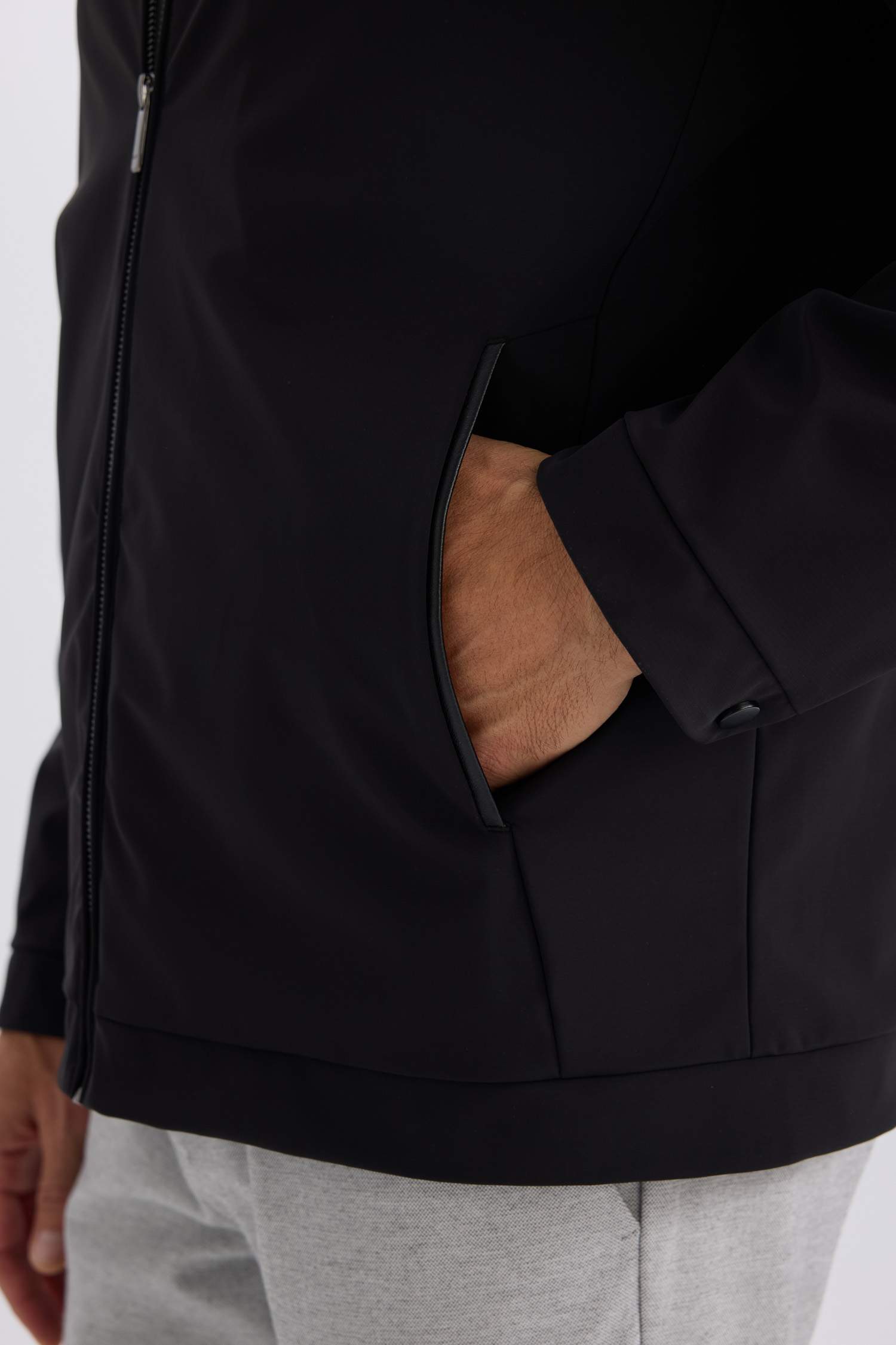 Slim Fit Dar Kesim Polo Yaka Astarlı Fermuarlı Mont