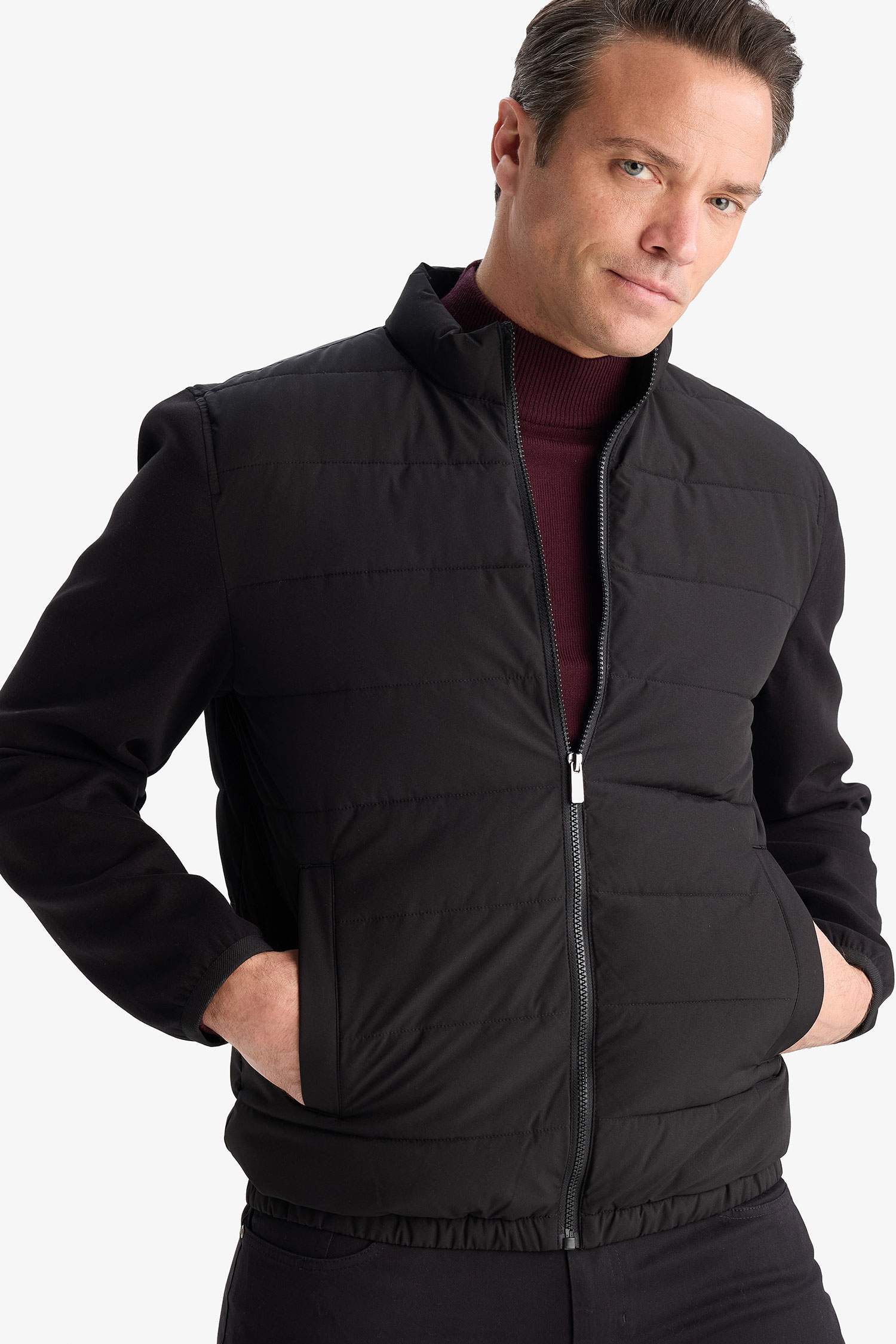 Su İtici Rüzgar Geçirmez Slim Fit Dar Kesim Astarlı Fermuarlı Cepli Mont