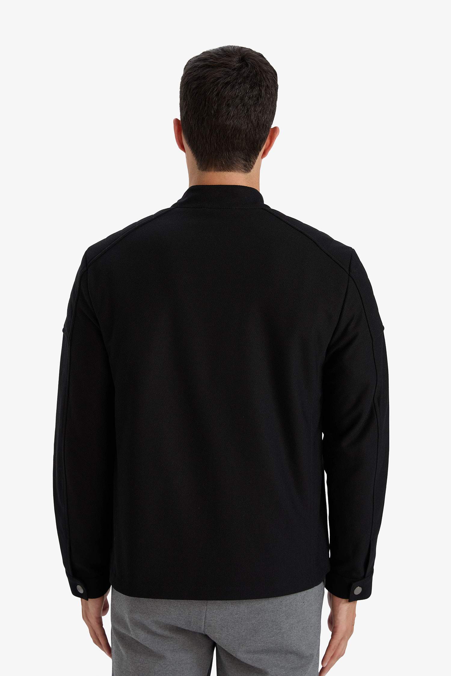 Slim Fit Dar Kesim Dik Yaka Astarlı Fermuarlı Cepli Mevsimlik Baharlık Mont