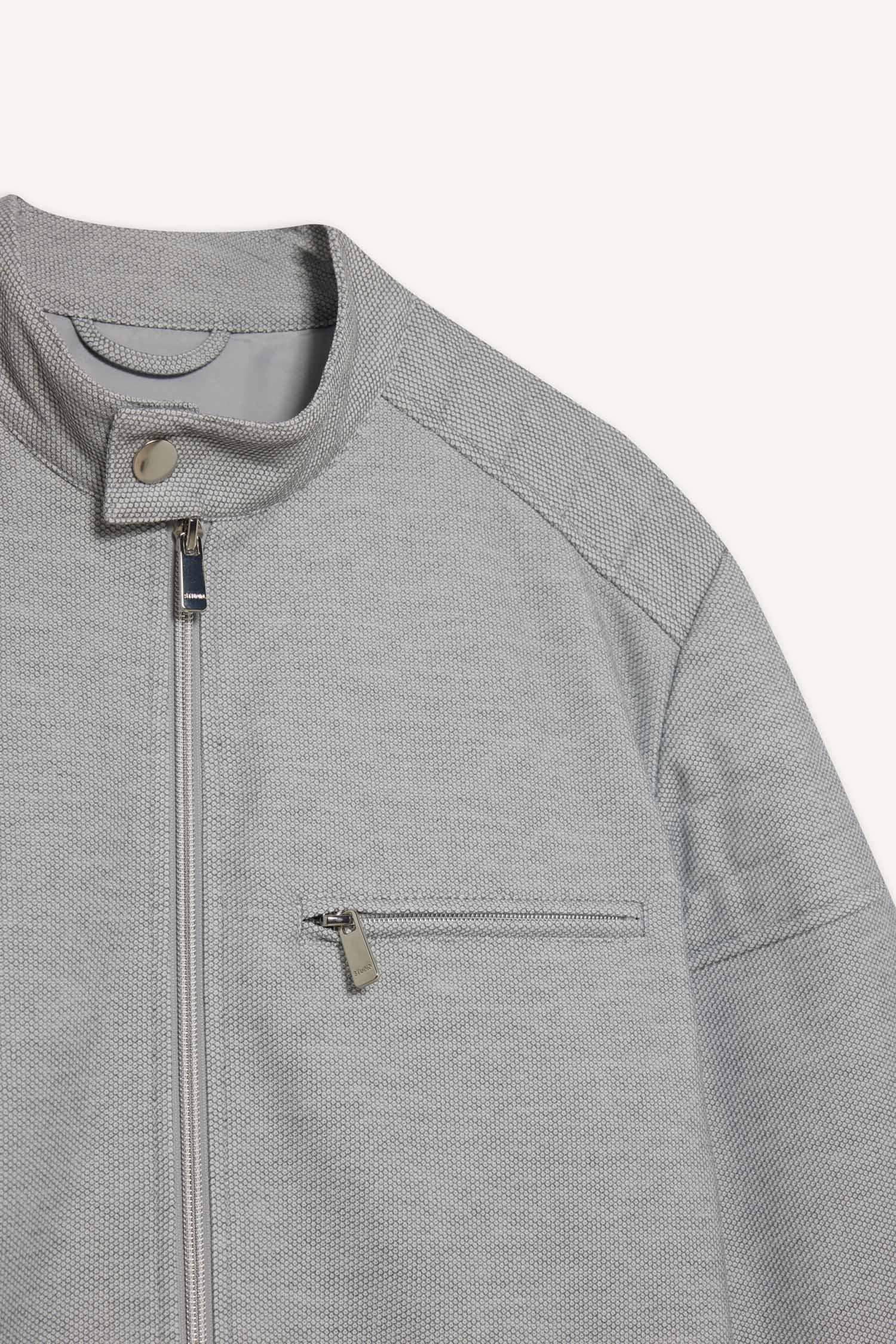 جاكيت دودون سليم فيت برقبة عالية