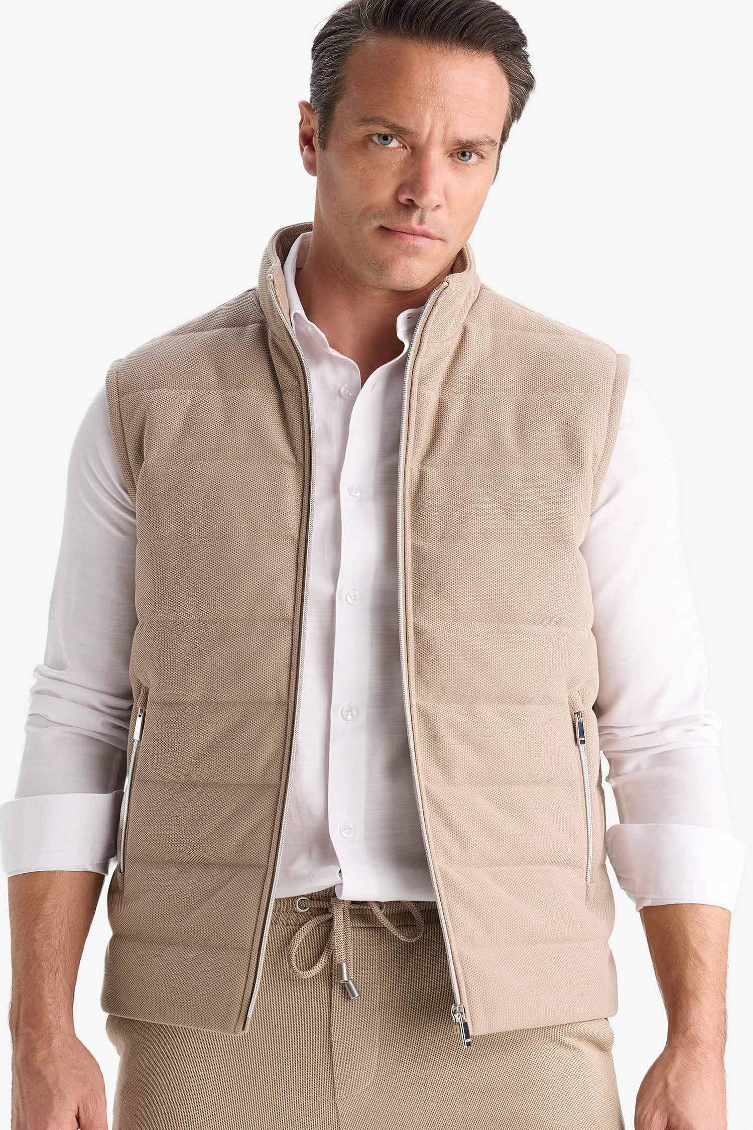 Slim Fit Dar Kesim Dik Yaka Astarlı Fermuarlı Cepli Mevsimlik Baharlık Yelek