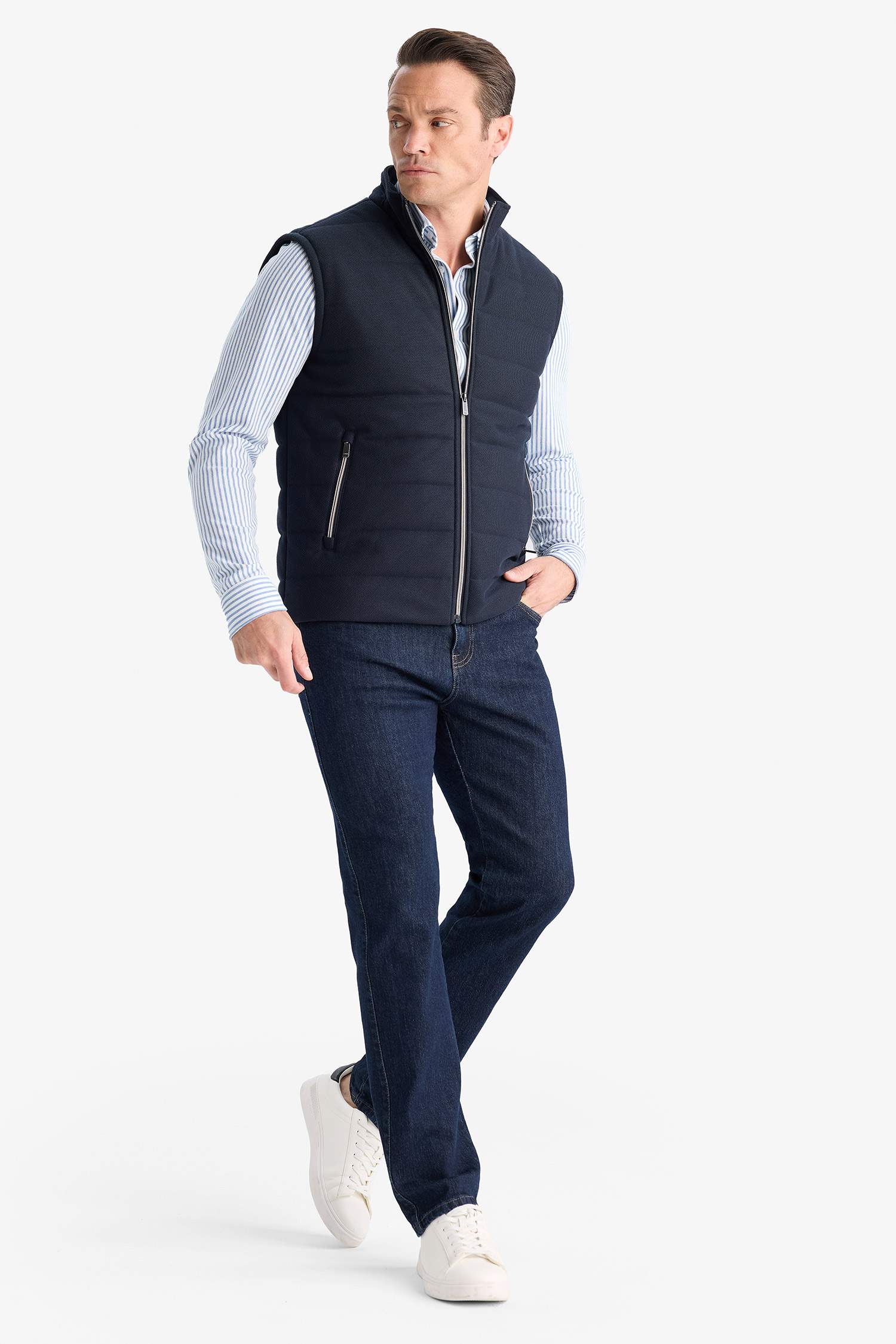 Slim Fit Stand up Collar Zippered Puffer Vest