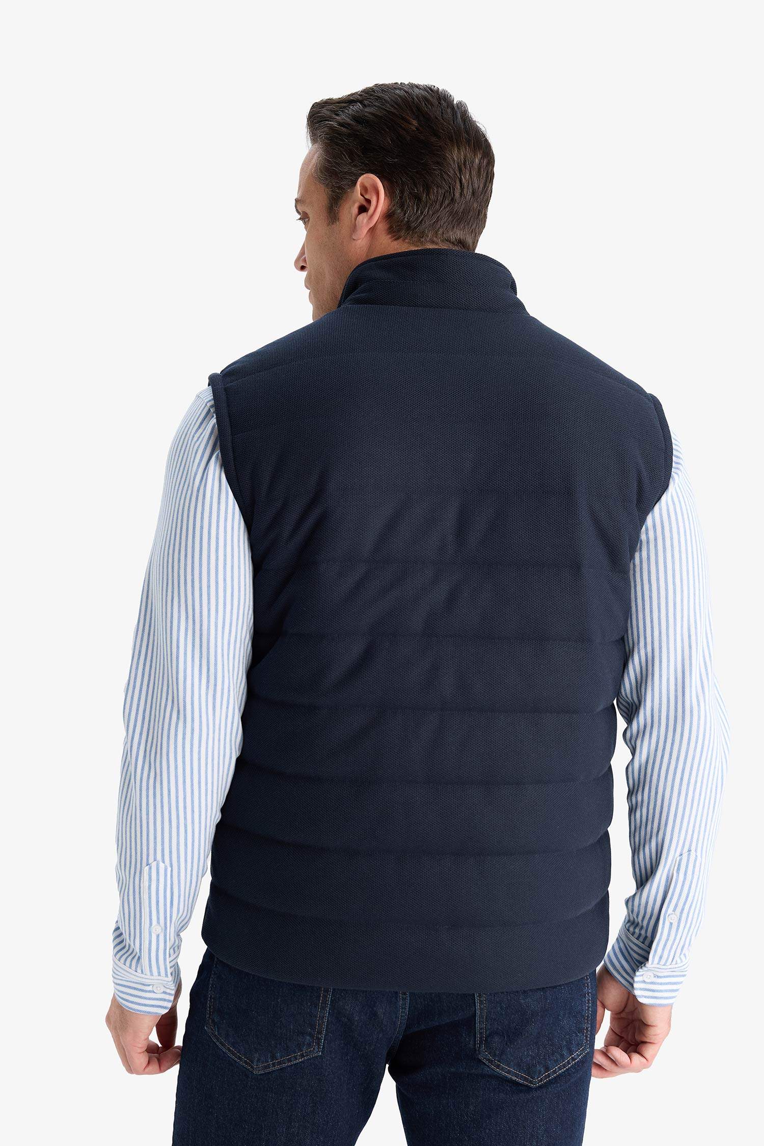 Slim Fit Stand up Collar Zippered Puffer Vest