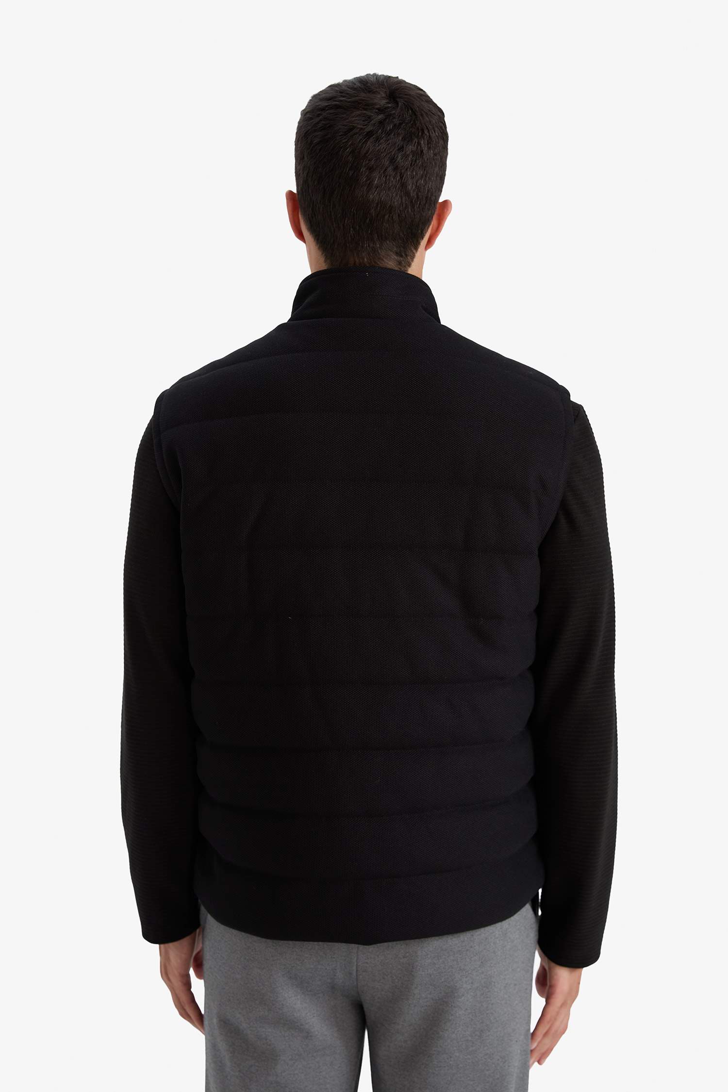 Slim Fit Dar Kesim Dik Yaka Astarlı Fermuarlı Cepli Mevsimlik Baharlık Yelek