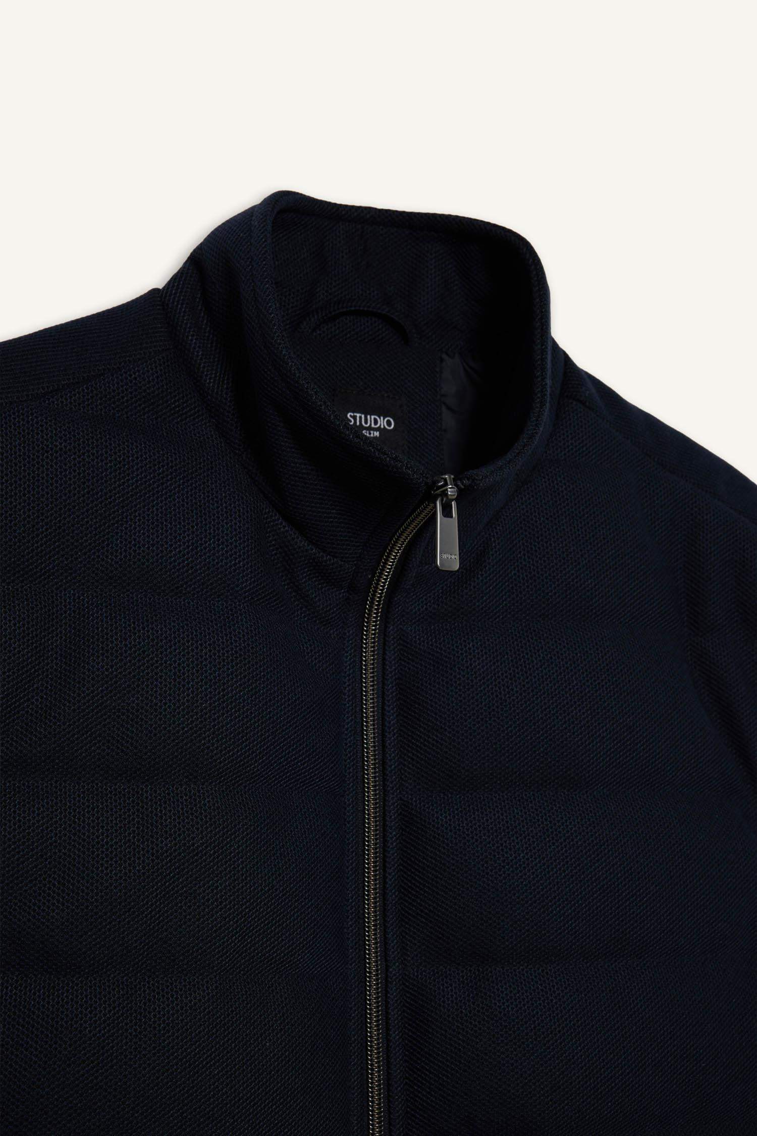 биік жаға Жилет