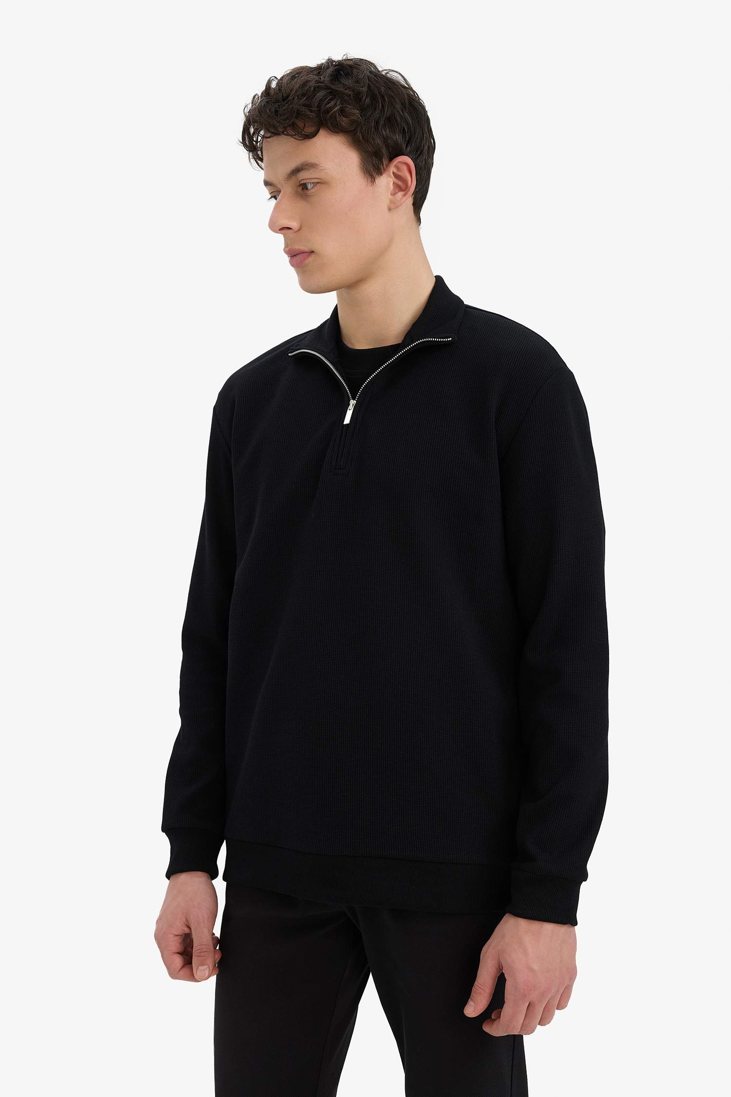 Comfort Fit Dik Yaka Dokulu Yarım Fermuarlı Waffle Sweatshirt
