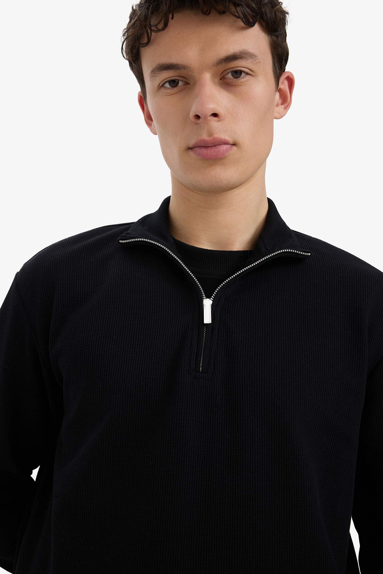 Comfort Fit Dik Yaka Dokulu Yarım Fermuarlı Waffle Sweatshirt