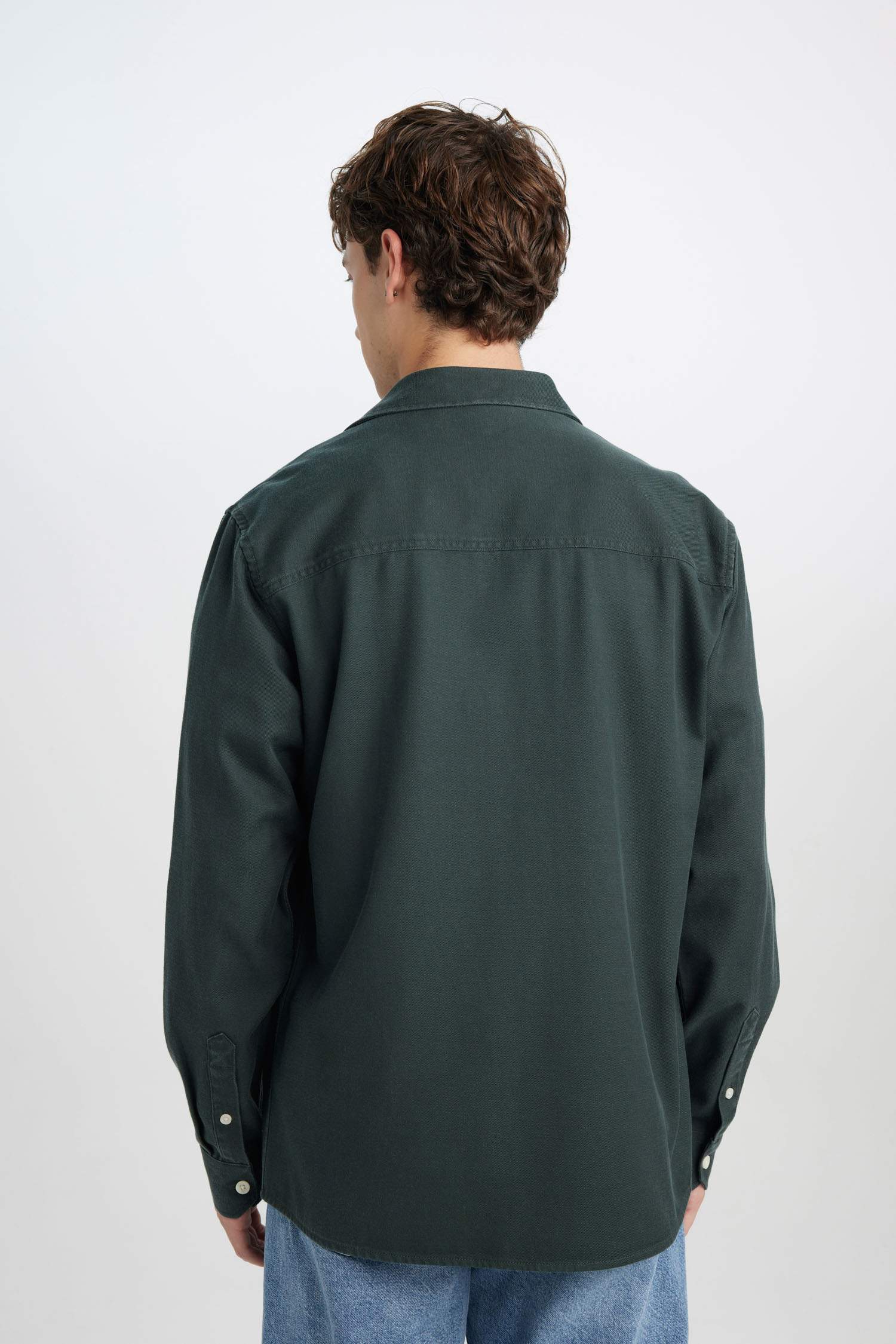 Рубашка стандартного кроя