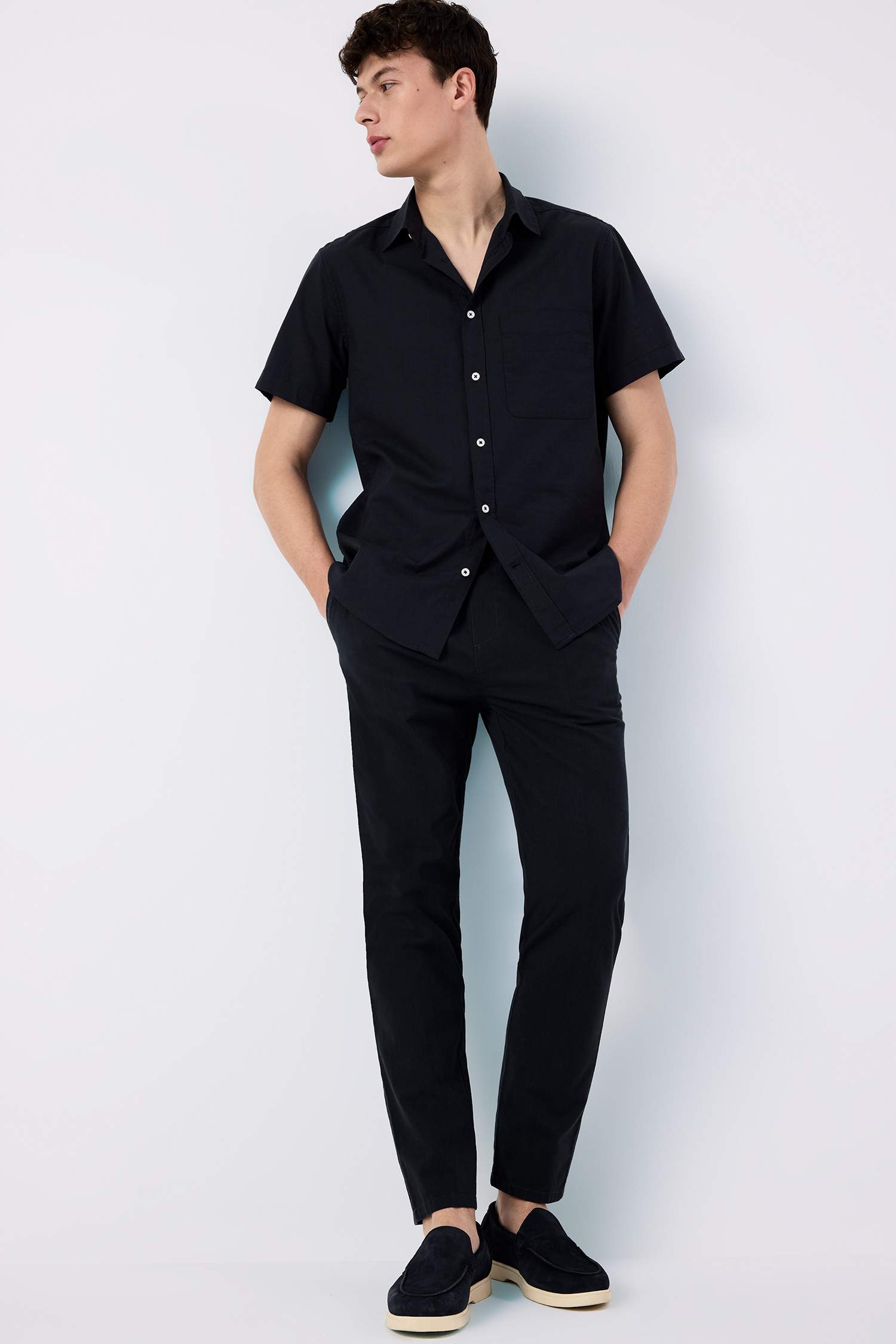 Рубашка в клетку стандартного кроя с коротким рукавом