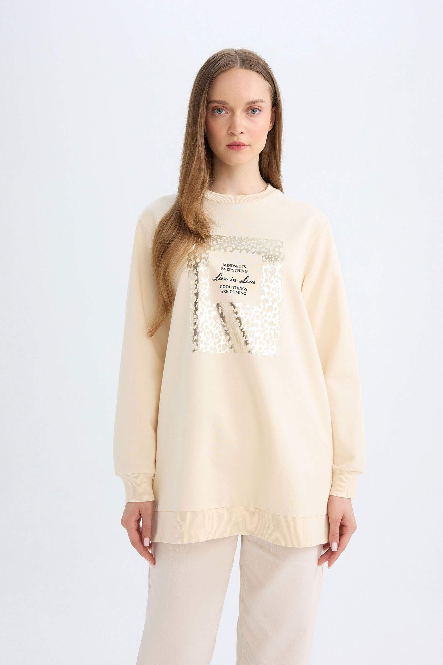 Regular Fit Bisiklet Yaka Parlak Baskılı Sweatshirt Tunik