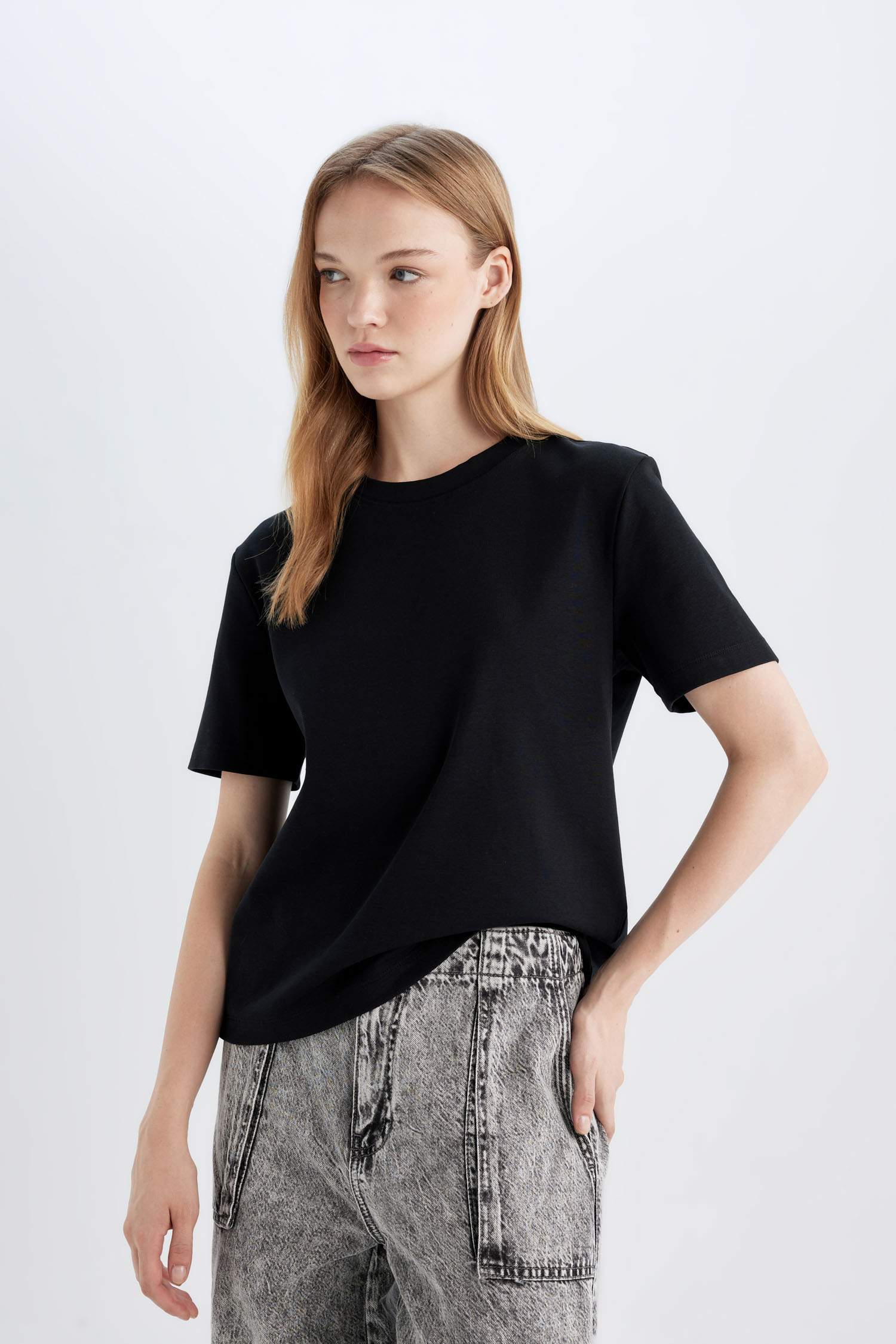 Regular Fit Bisiklet Yaka Basic Düz Kalın Kısa Kollu Siyah Tişört