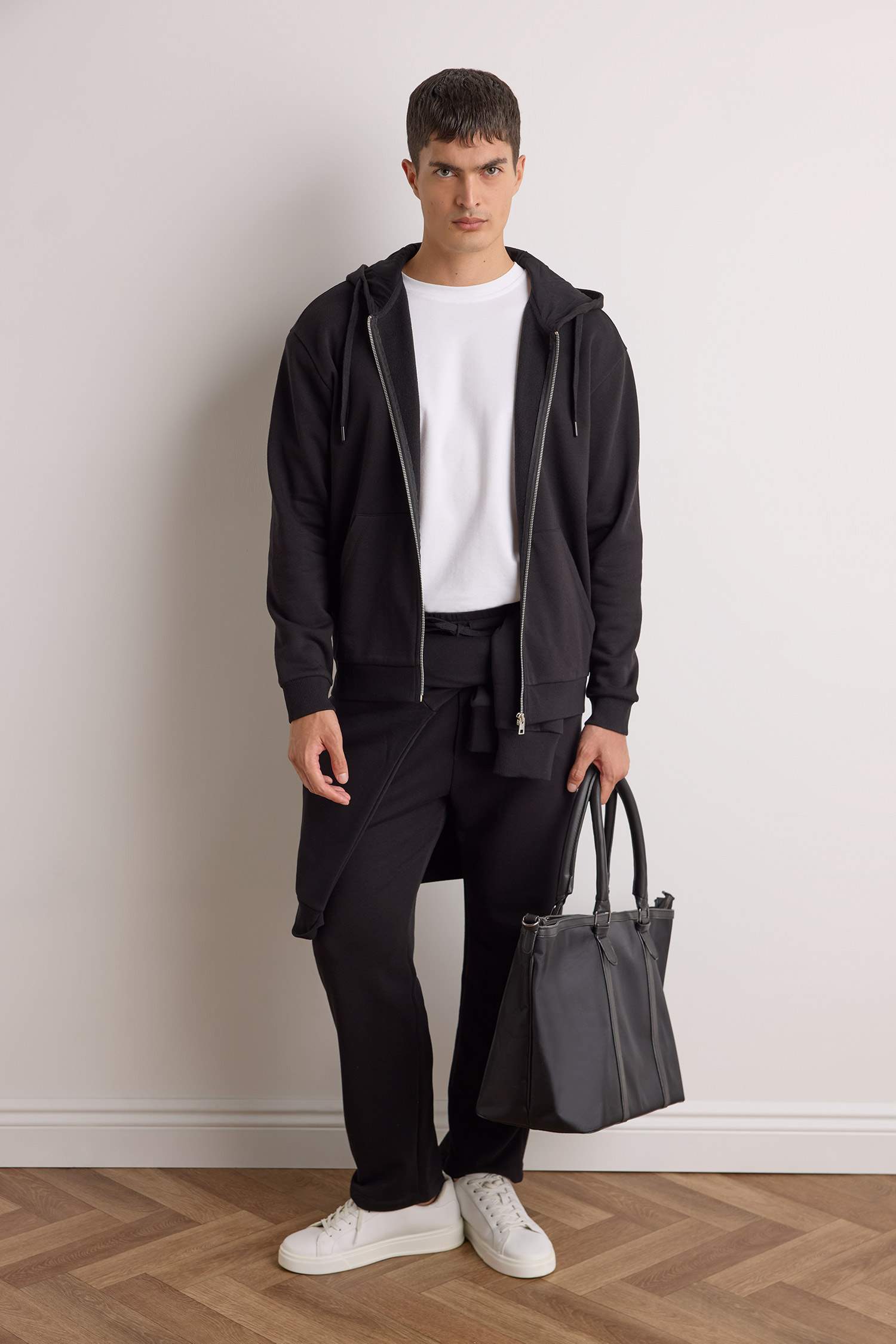 Comfort Fit Kapüşonlu İçi Yumuşak Tüylü Basic Düz Cepli Kalın Fermuarlı Sweatshirt