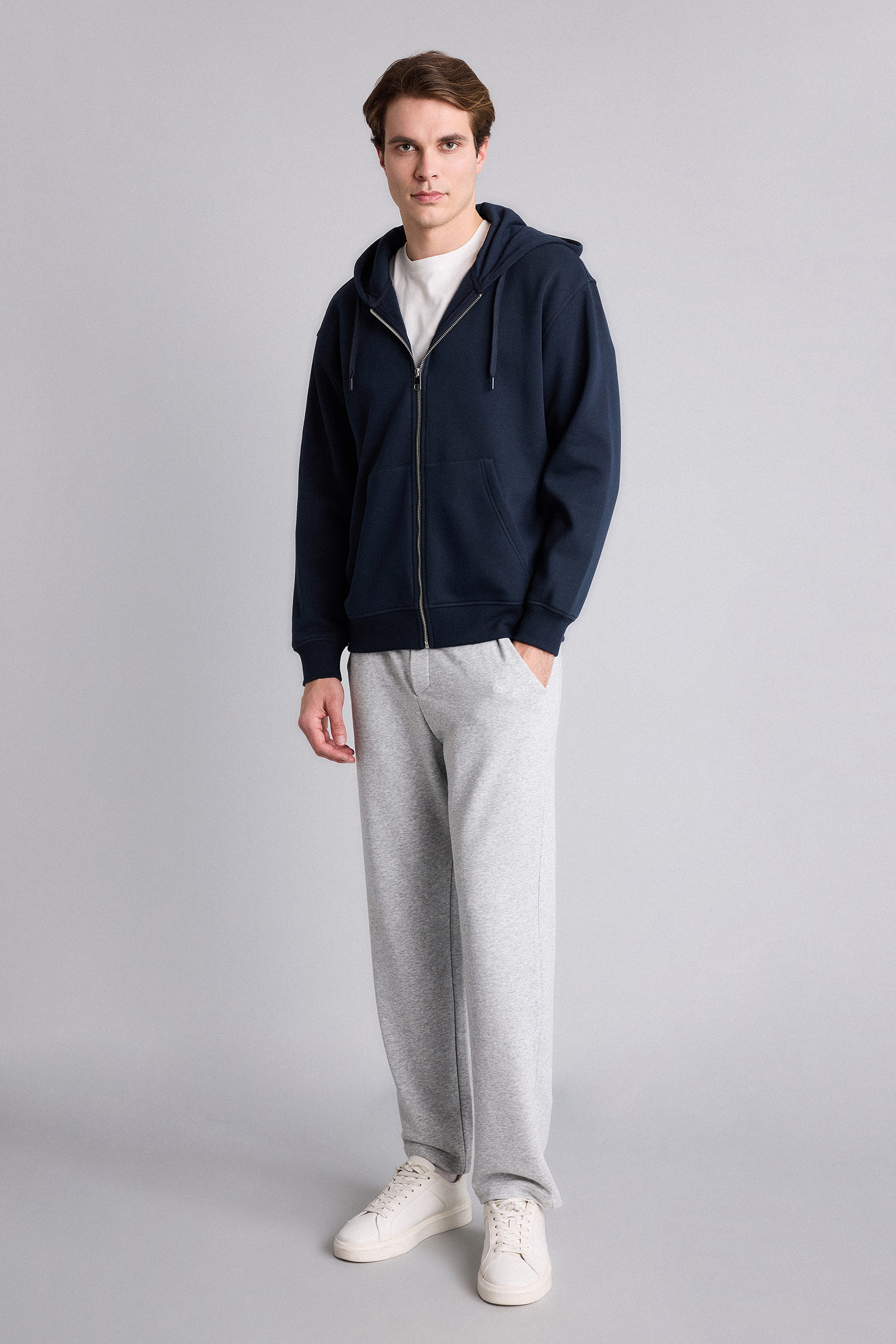 DeFacto Relax Fit Fermuarlı Sweatshirt görsel 2