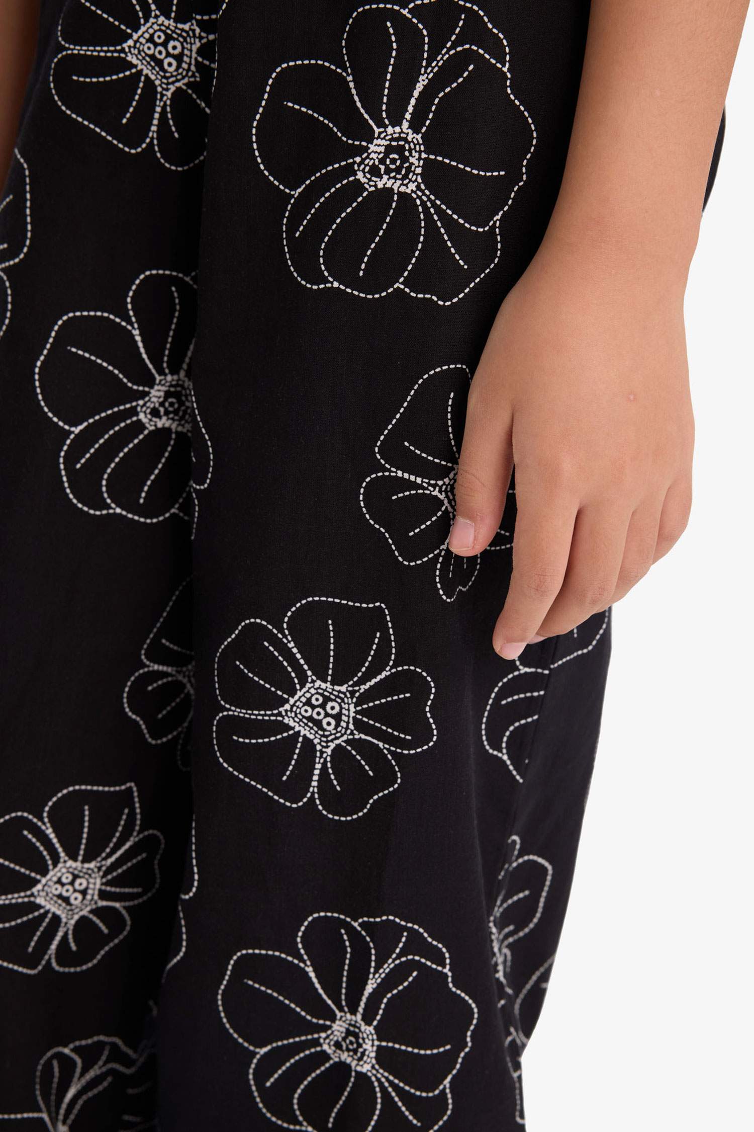 بنطلون بناتي وايد ليج قطن برجل واسع تركي أسود